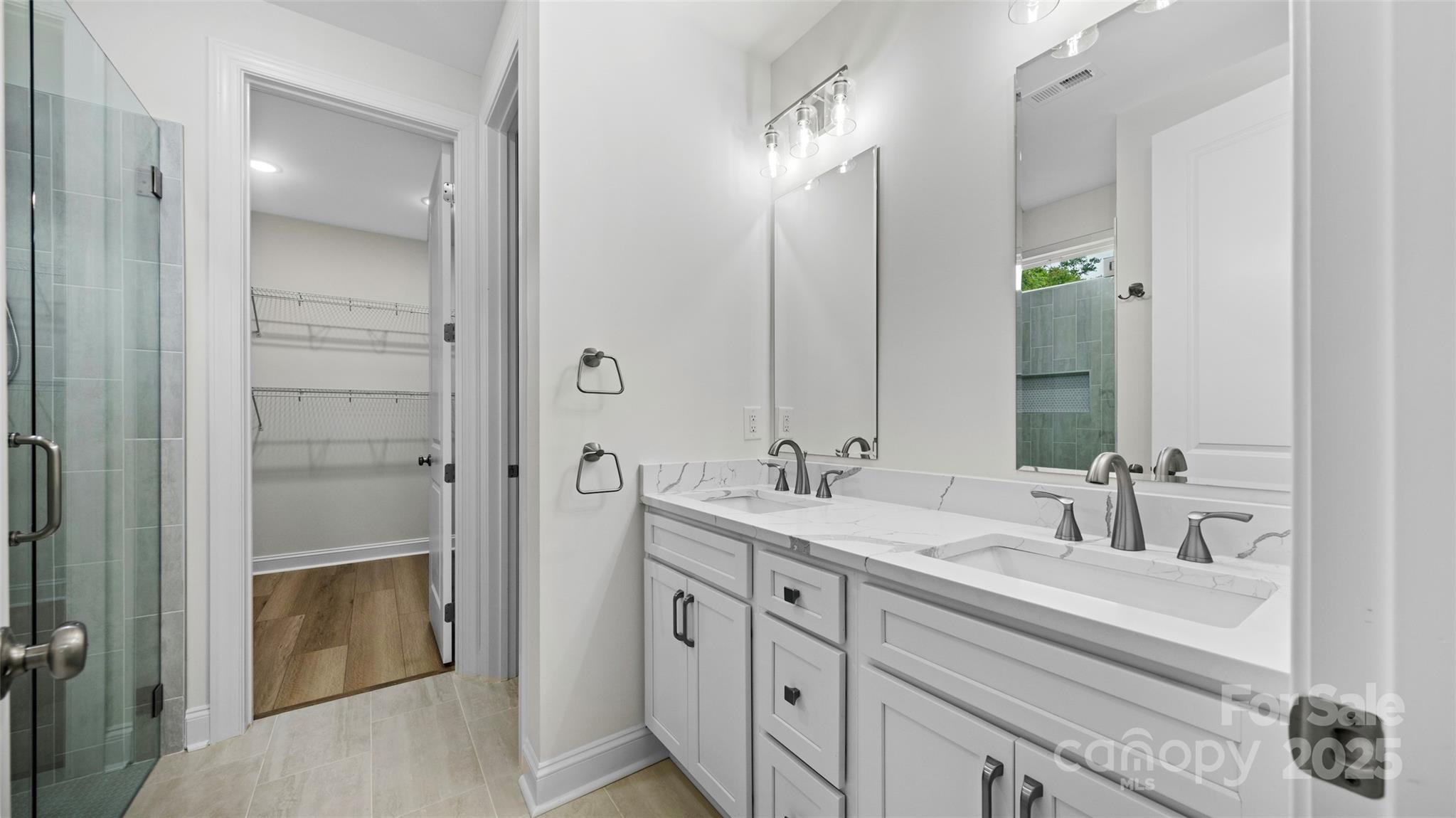 1028 Lyndon Drive Property Photo 20