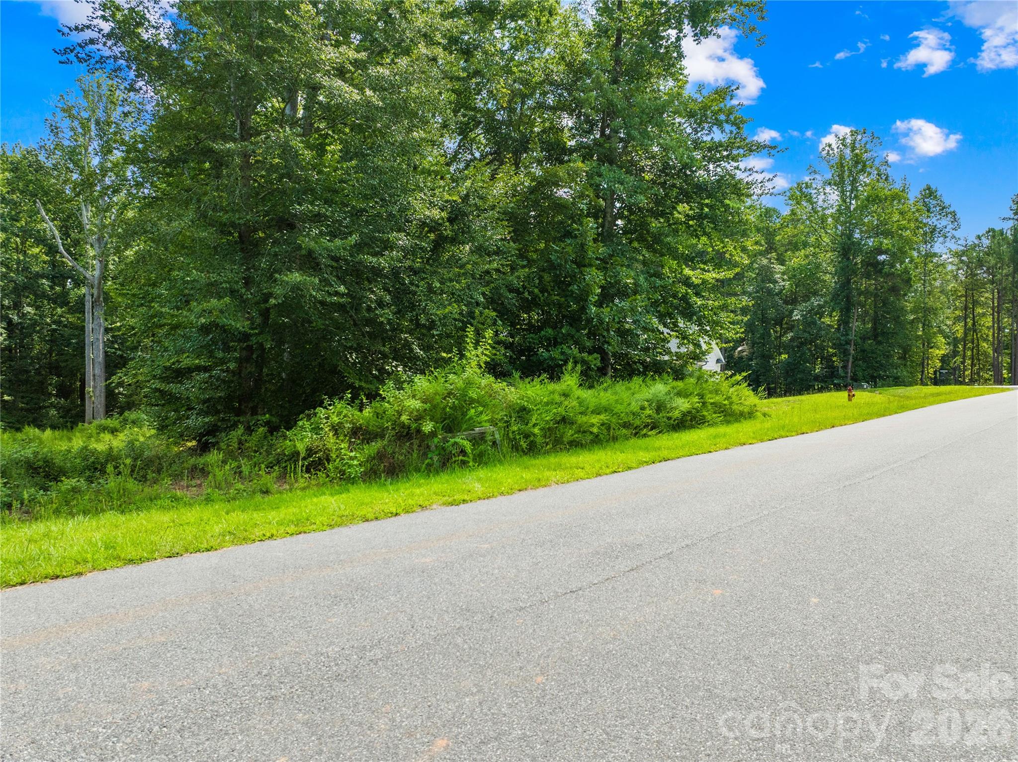 1099 Kapstone Crossing Property Photo 6