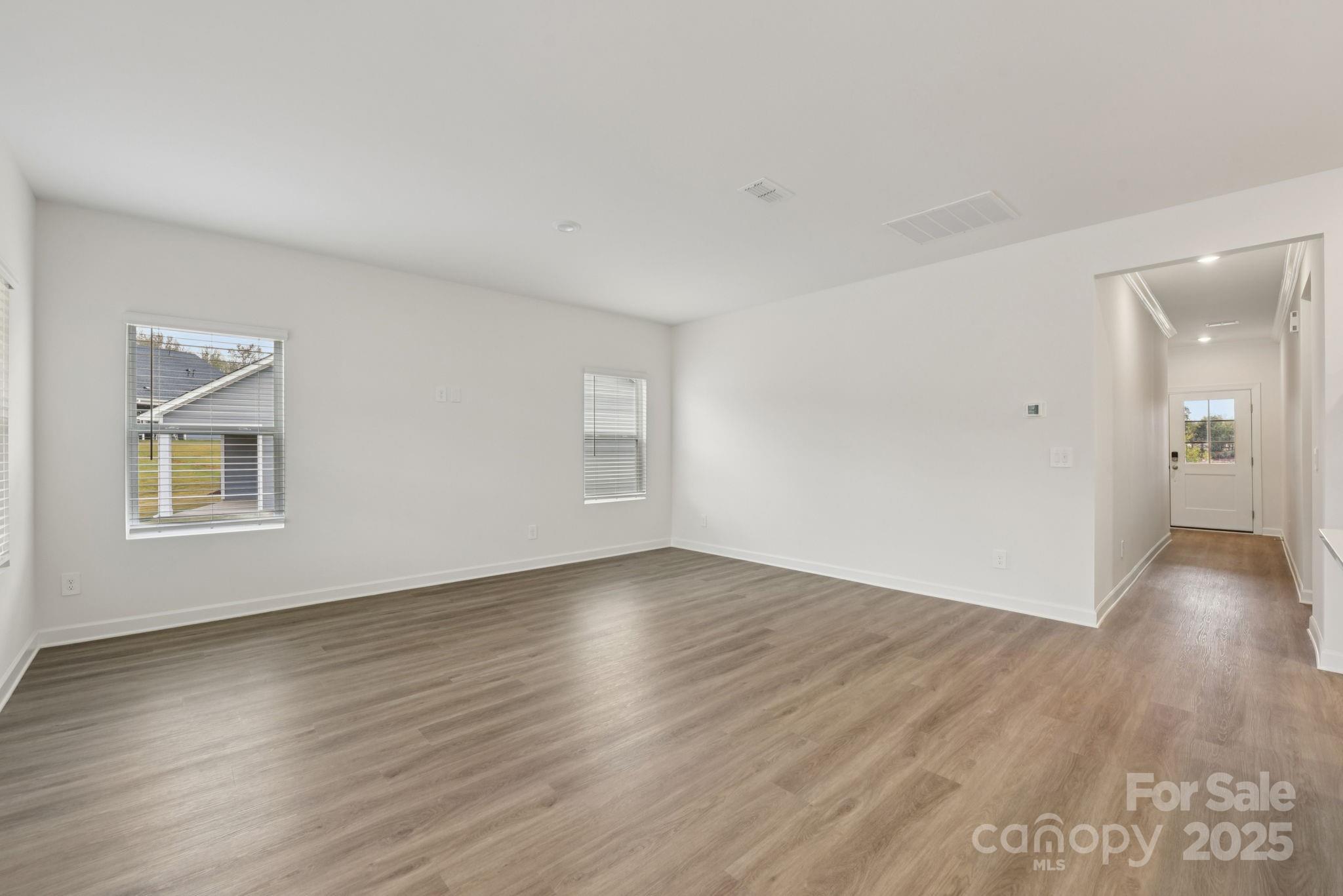 712 Palmer Pendleton Way Property Photo 5