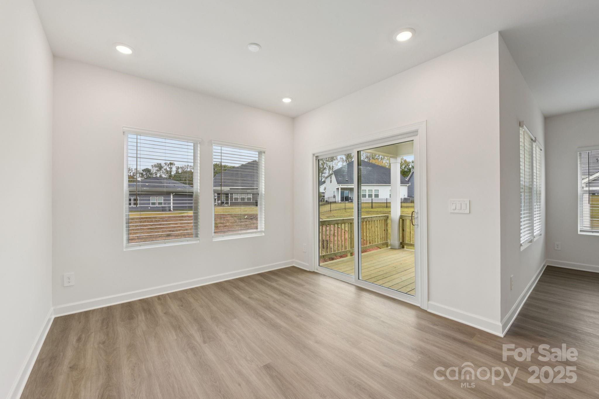 712 Palmer Pendleton Way Property Photo 7