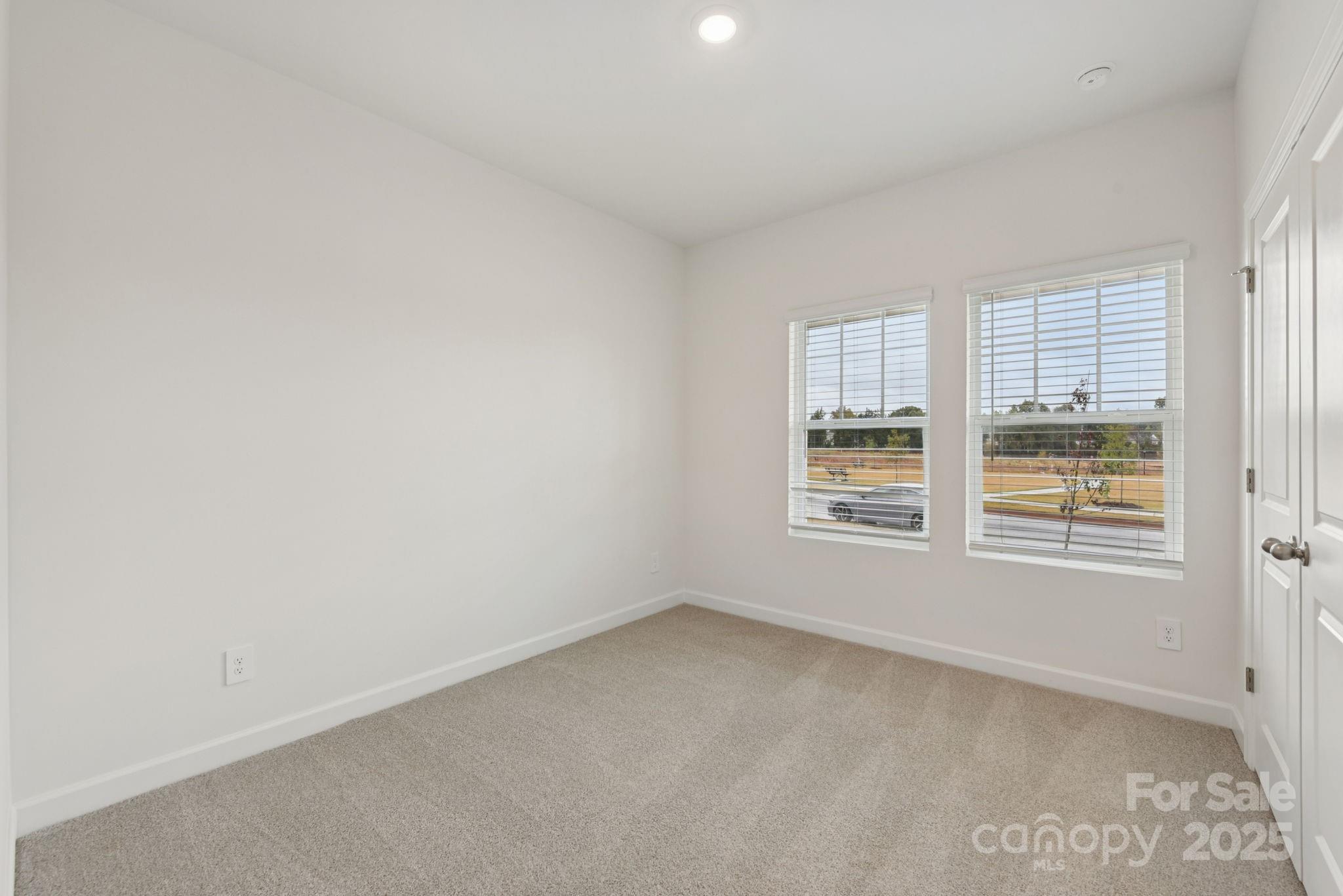 712 Palmer Pendleton Way Property Photo 12