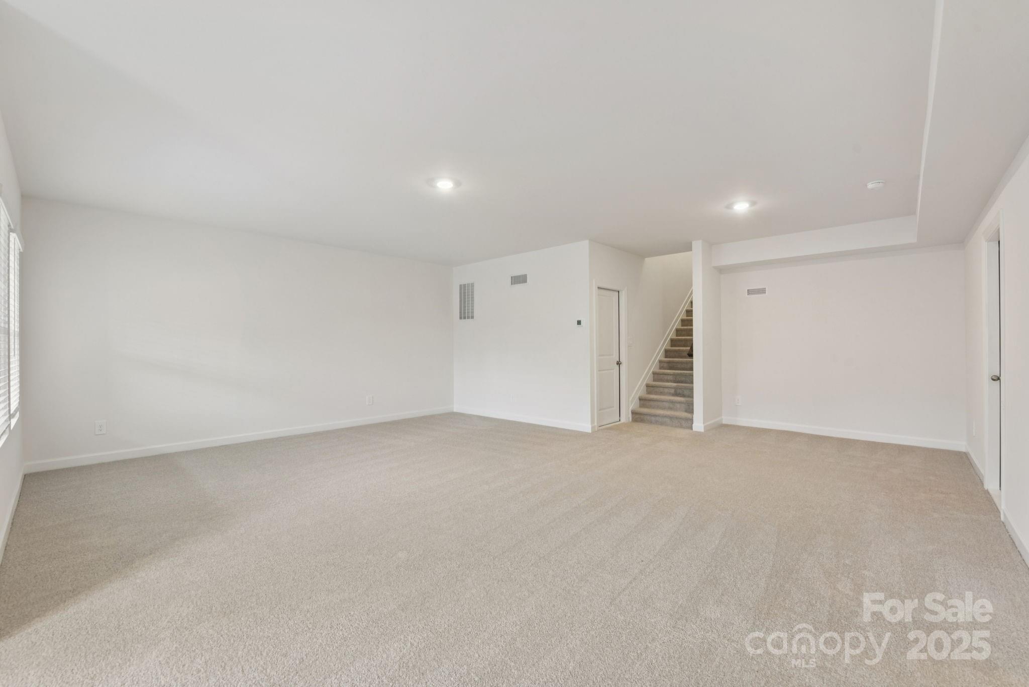 712 Palmer Pendleton Way Property Photo 24