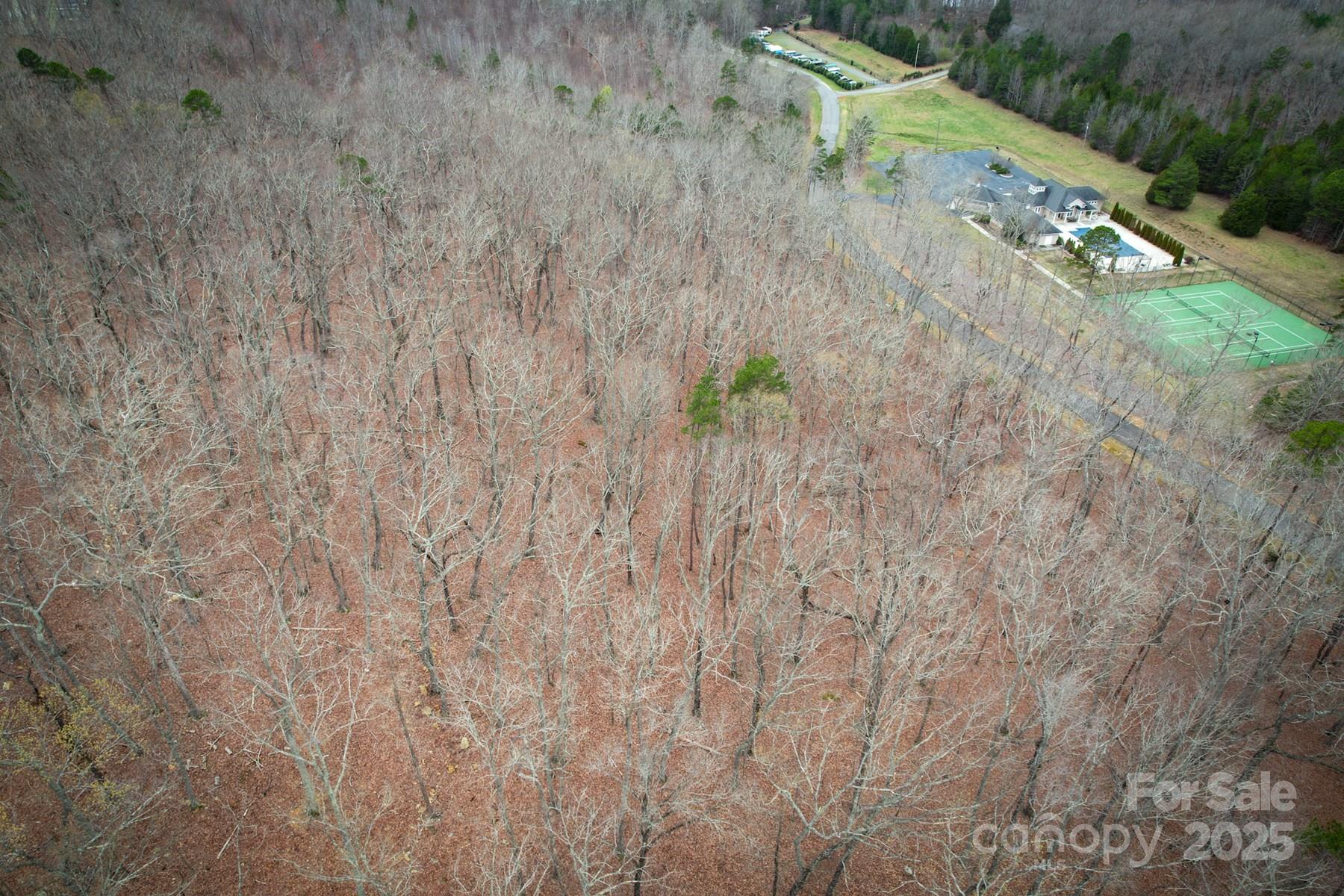 175 Harborgate Drive 201 Property Photo 5