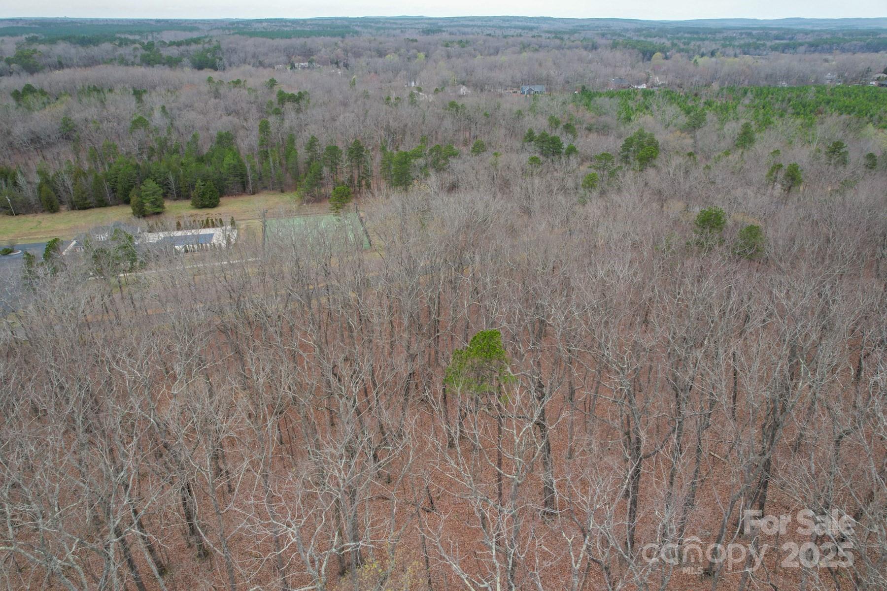 175 Harborgate Drive 201 Property Photo 6