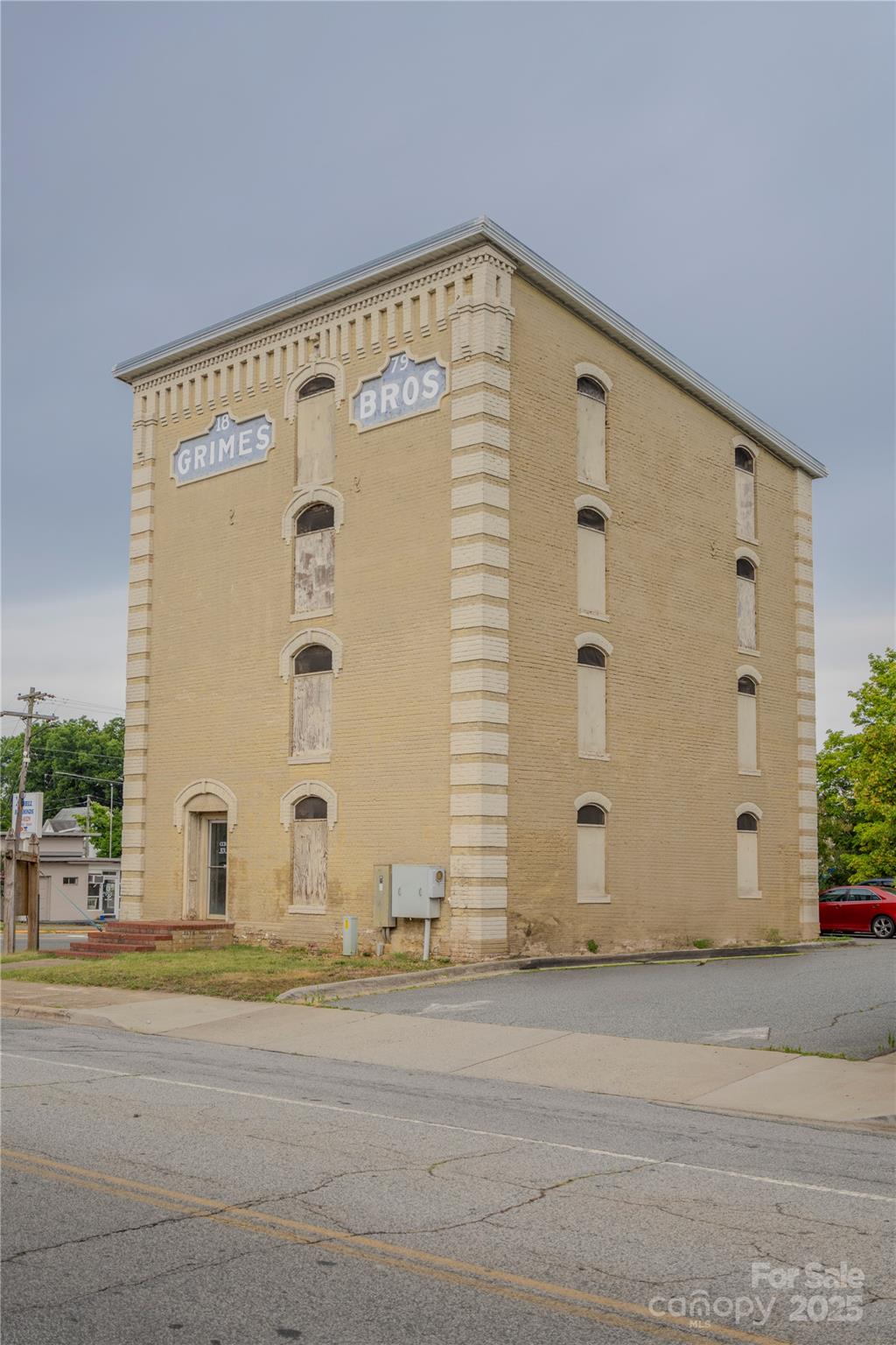 1 N State Street Property Photo 1