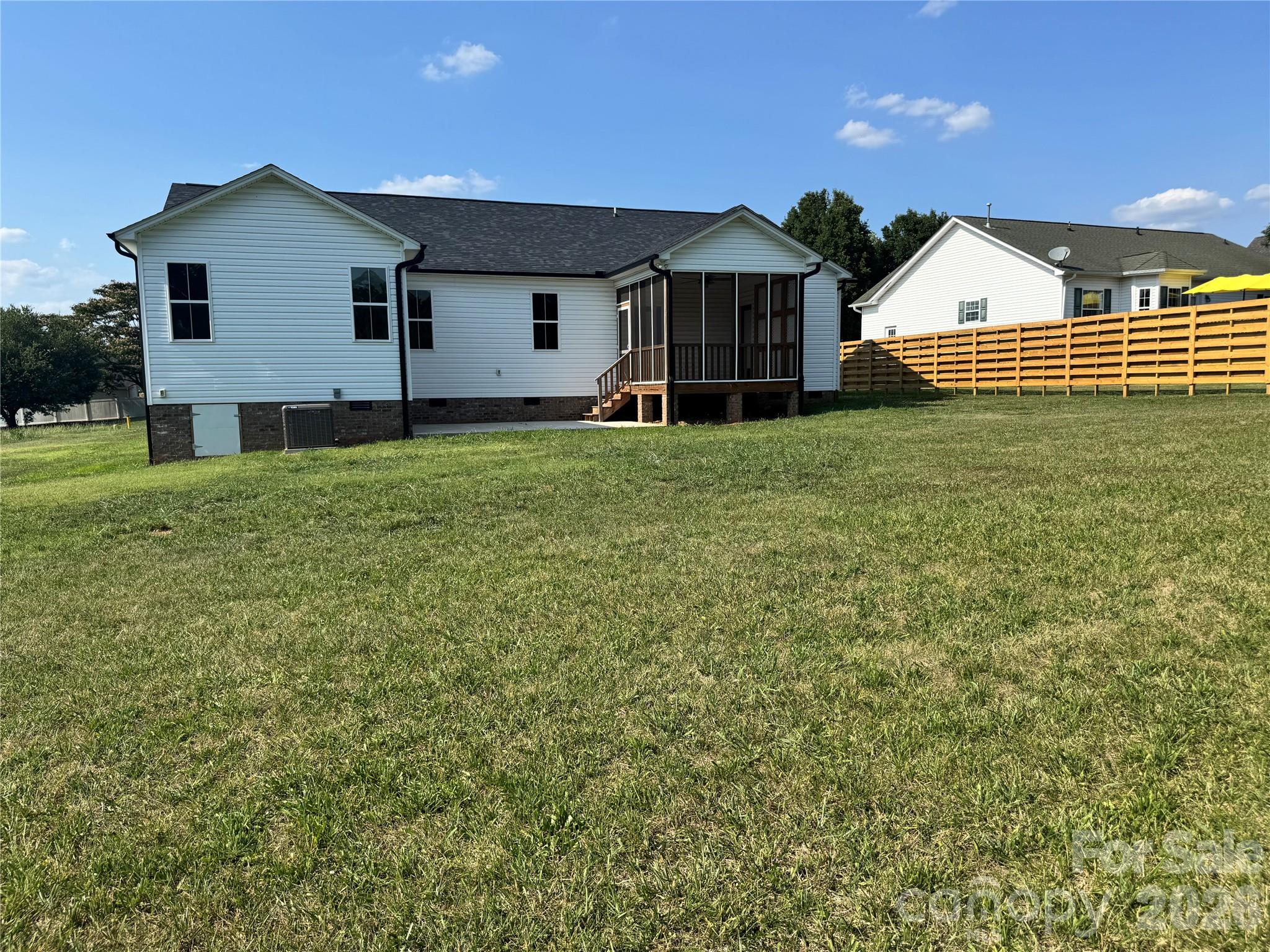 113 Cheval Trail Property Photo 45
