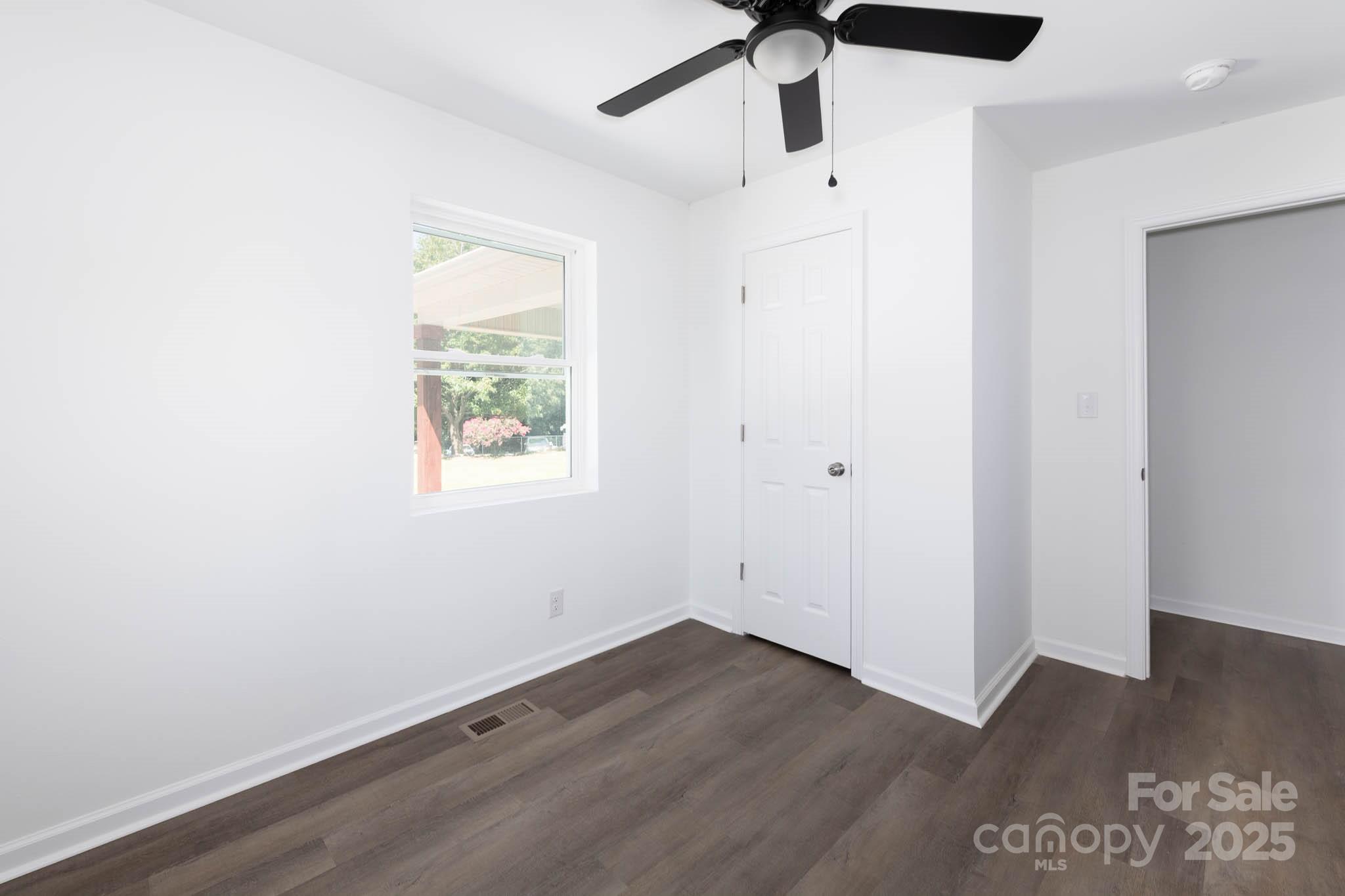 108 S Little Texas Road Property Photo 5