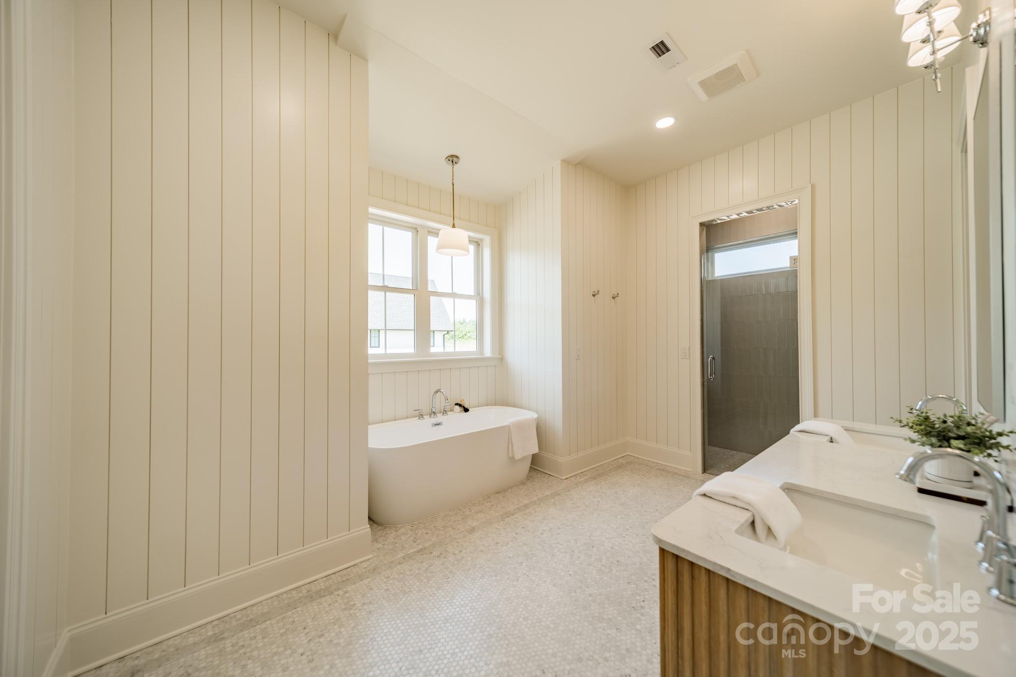 2346 Bridgewater Road 7 Property Photo 20