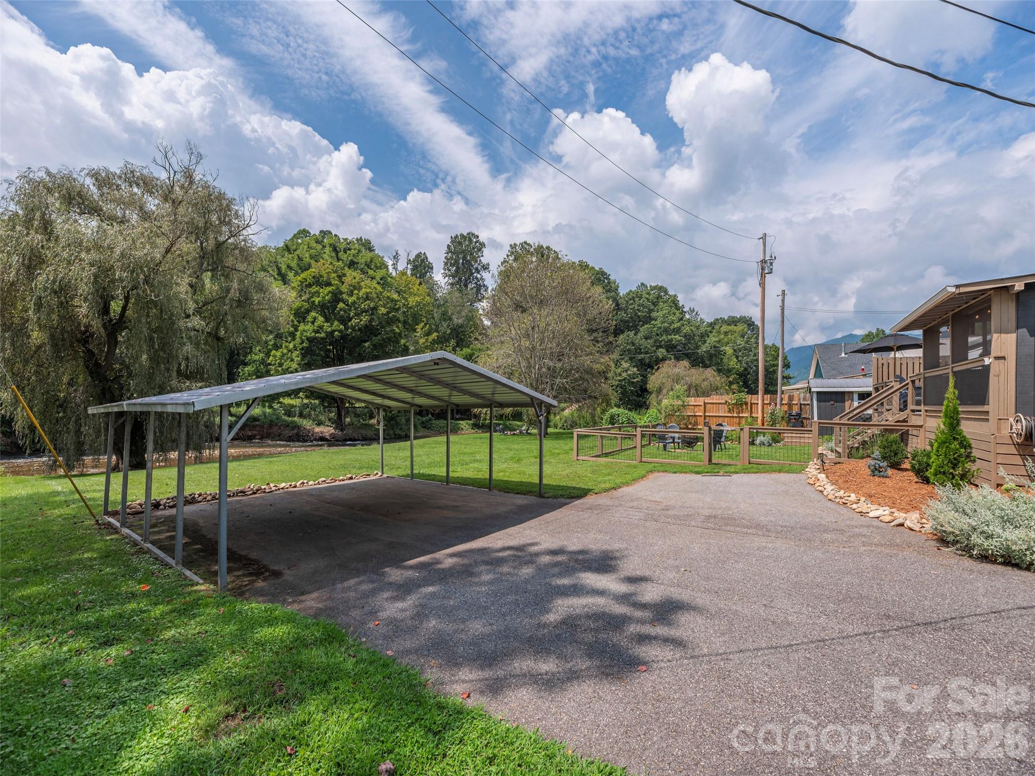 248 Max Thompson Road Property Photo 32