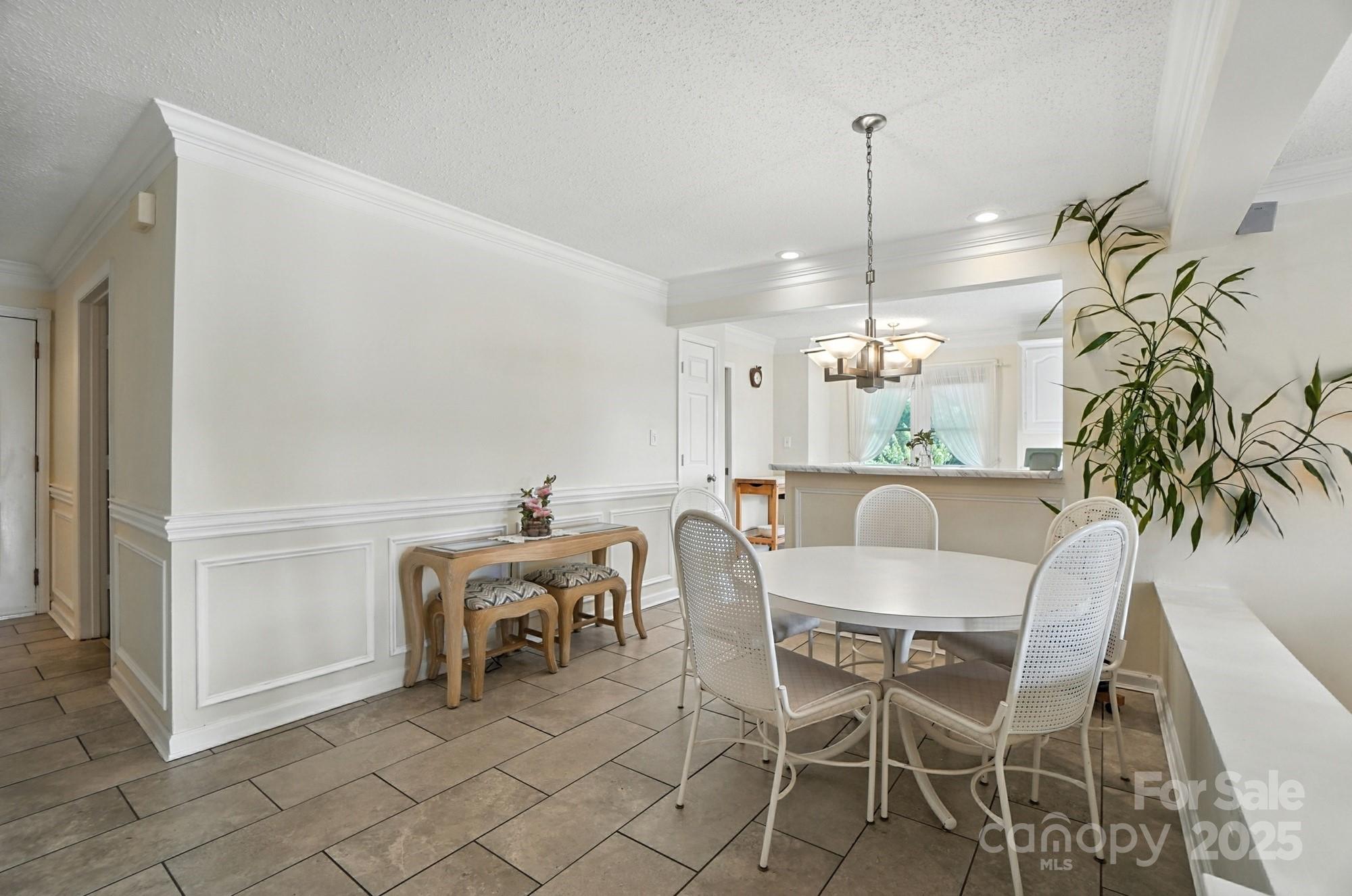 9031 Jm Keynes Drive 56 Property Photo 4