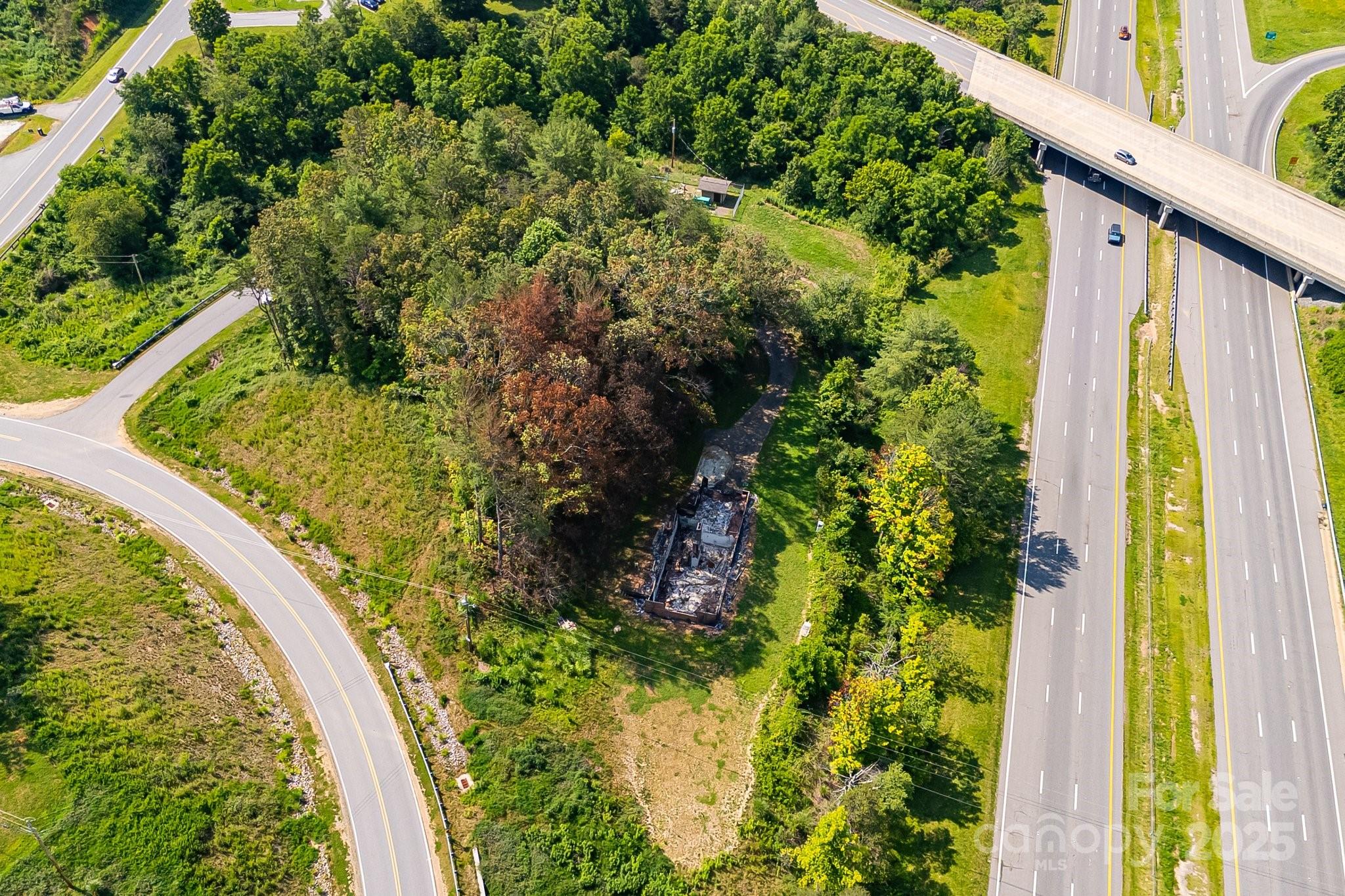 1672 Crossroads Parkway Property Photo 20