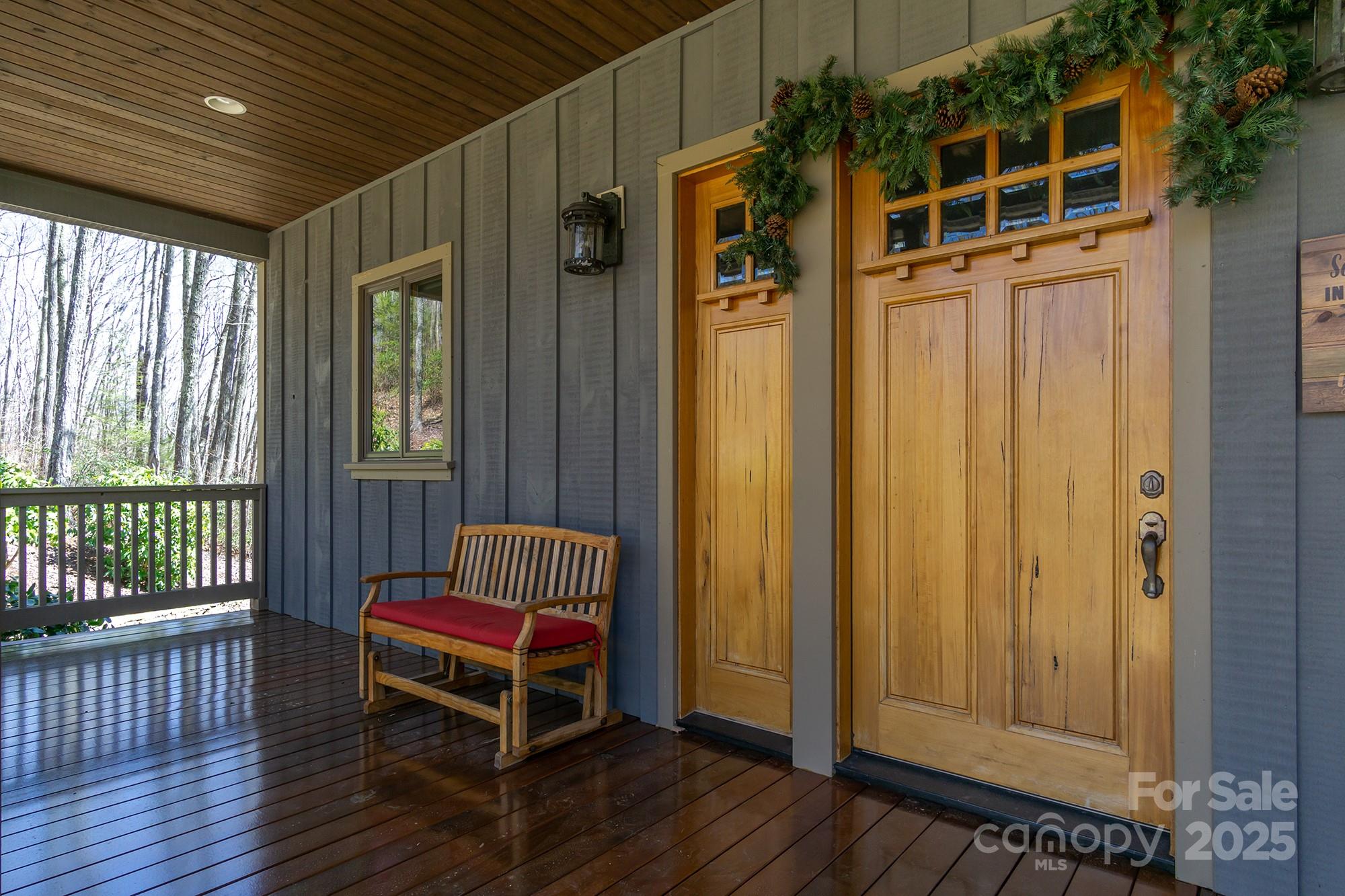 596 N Ridge Runner Road Property Photo 7