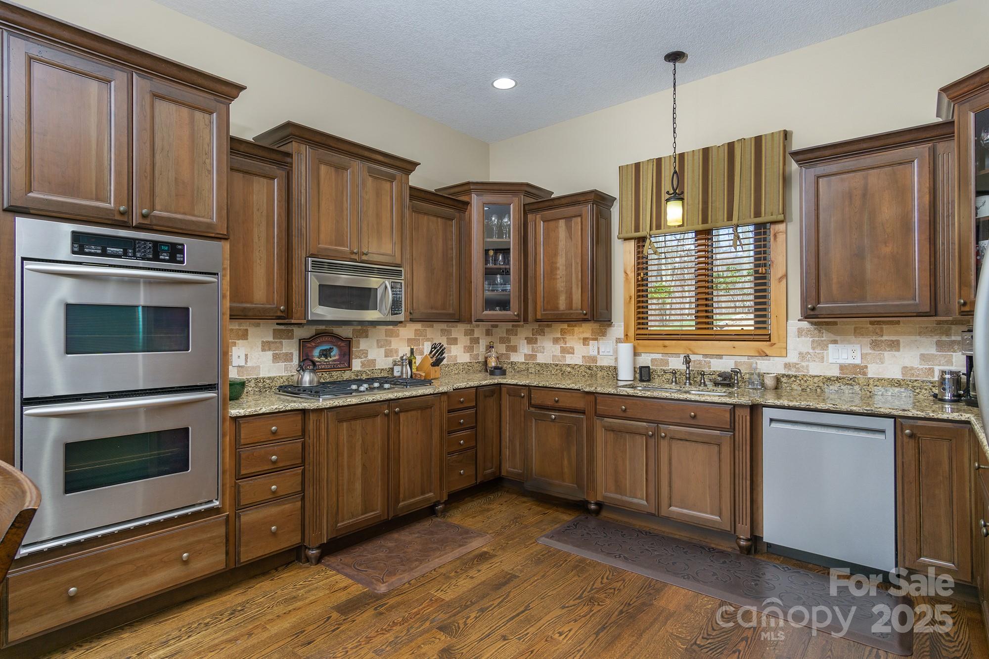 596 N Ridge Runner Road Property Photo 13