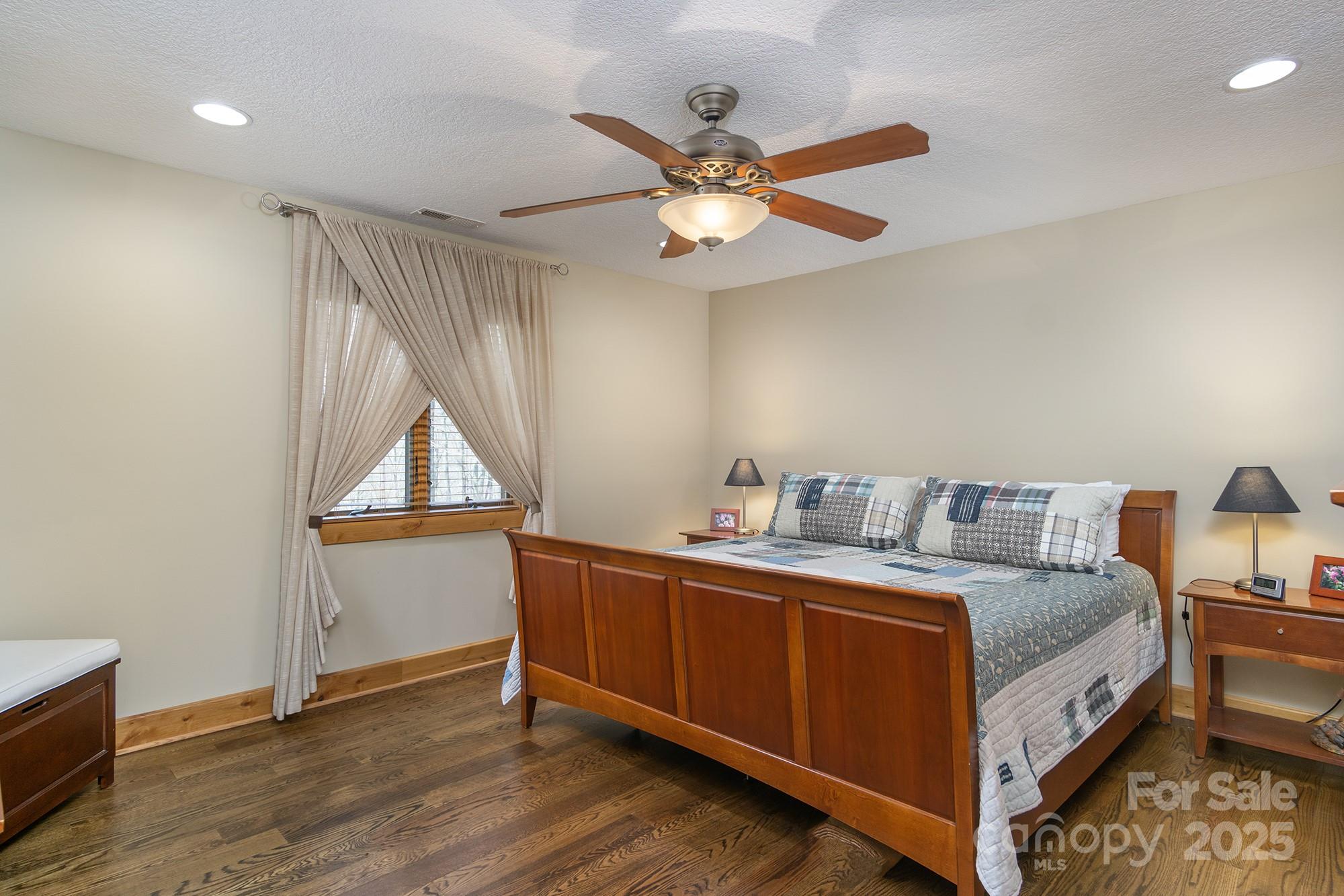 596 N Ridge Runner Road Property Photo 23