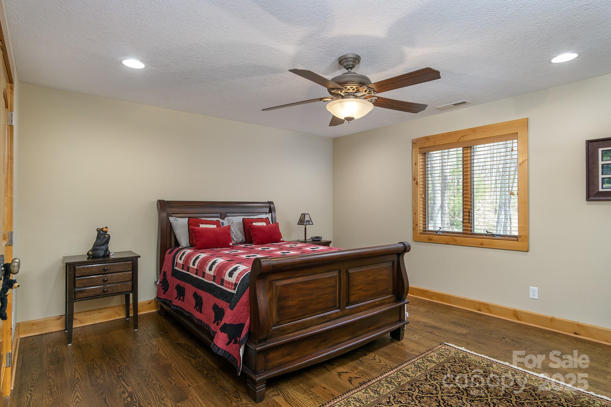 596 N Ridge Runner Road Property Photo 24