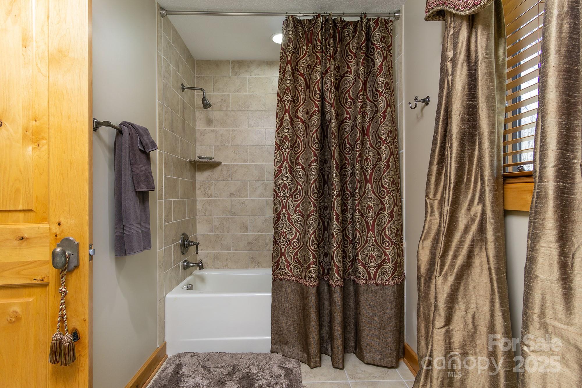 596 N Ridge Runner Road Property Photo 26