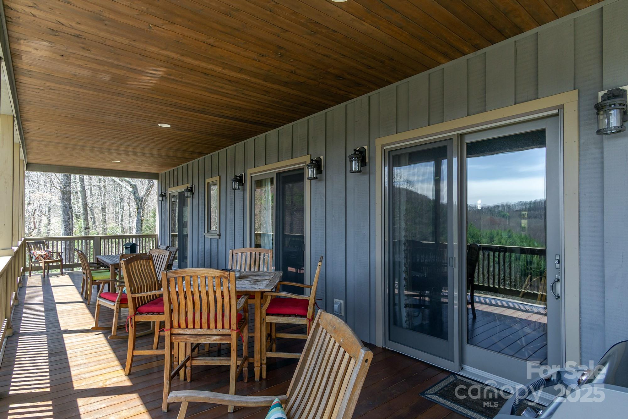 596 N Ridge Runner Road Property Photo 33