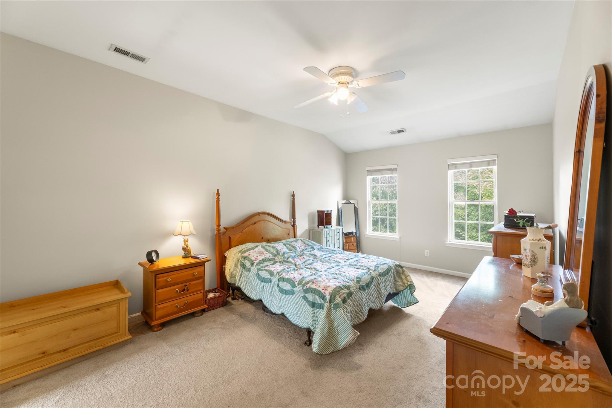 17240 Georgian Hall Drive Property Photo 18