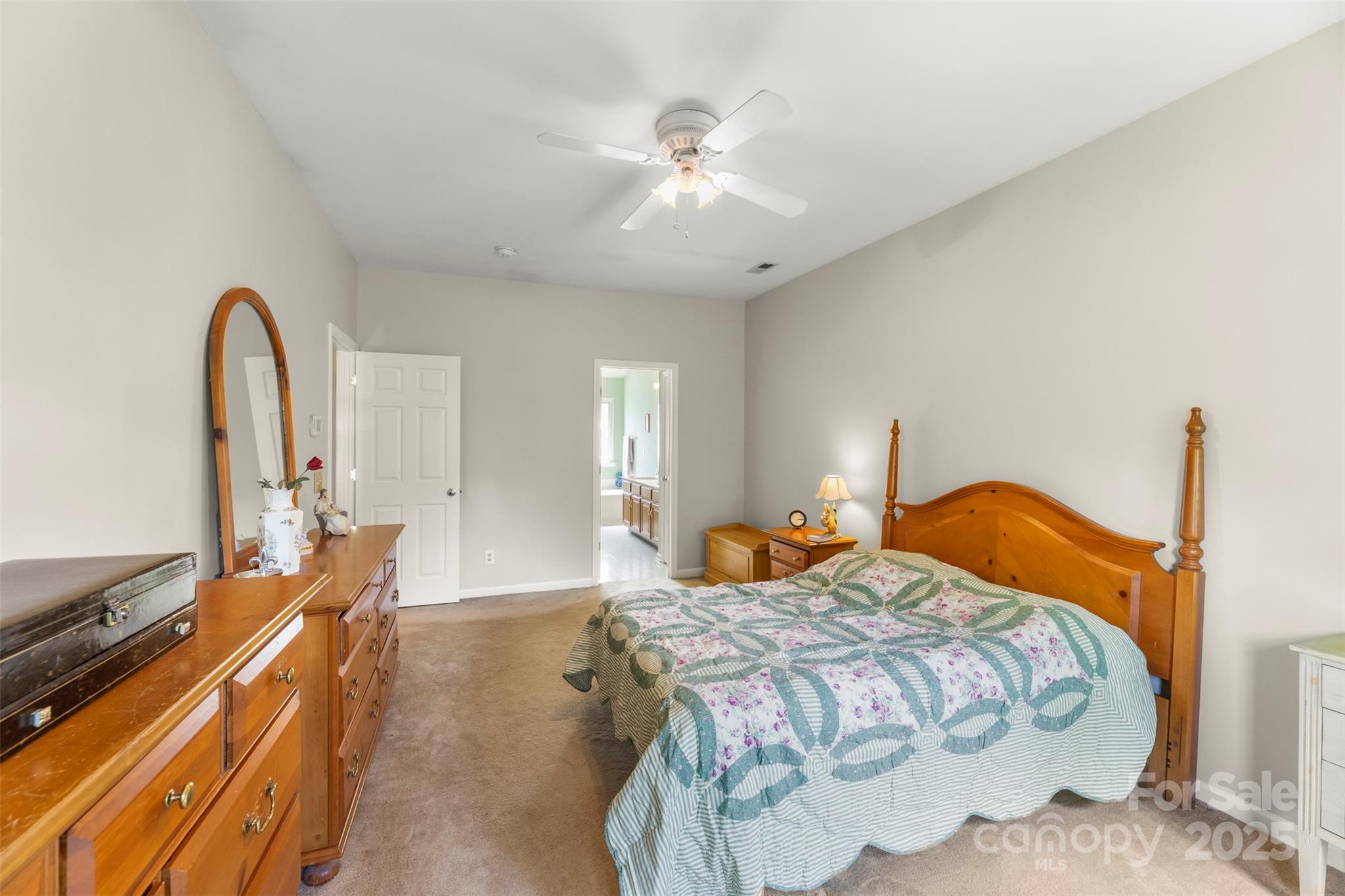 17240 Georgian Hall Drive Property Photo 20