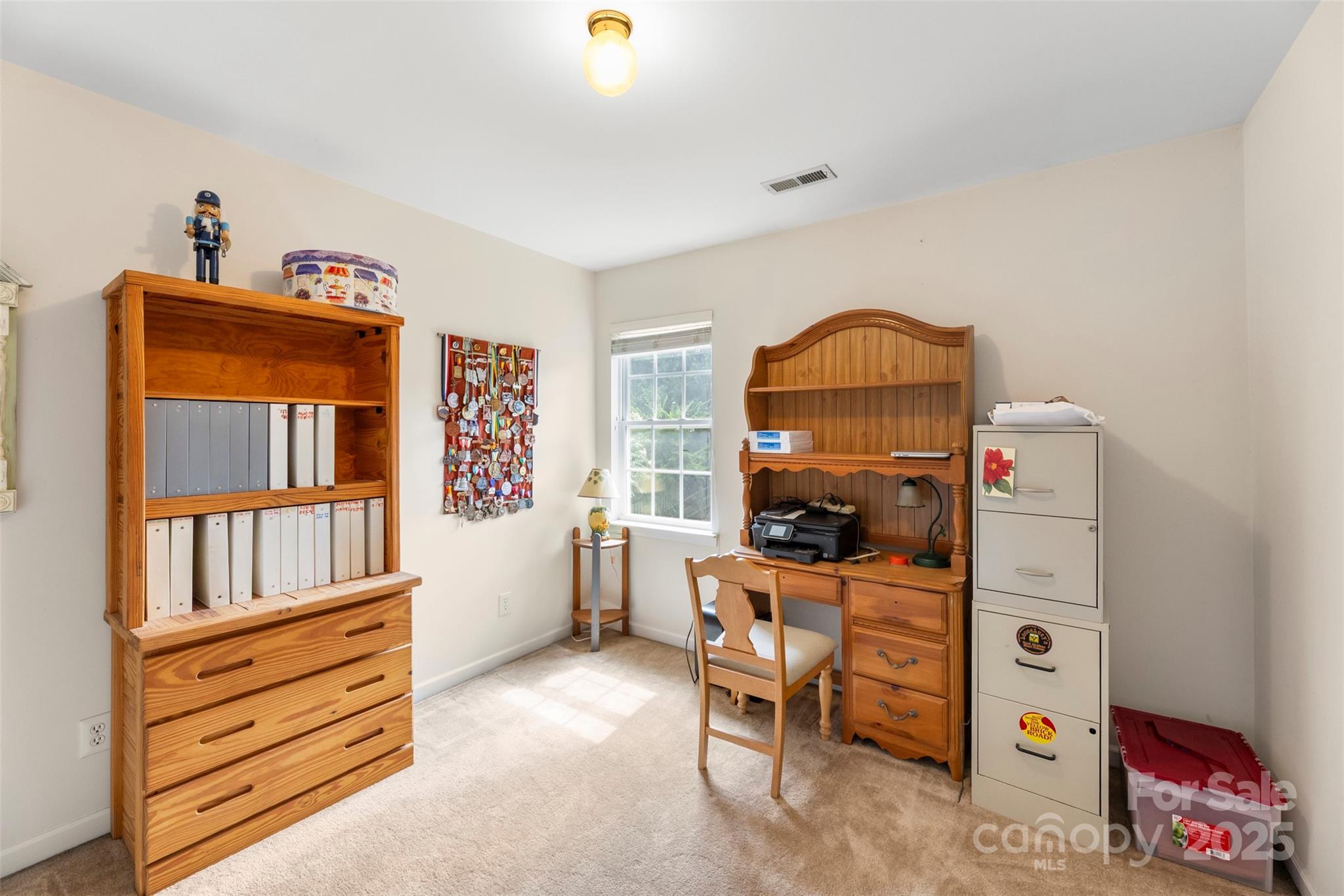 17240 Georgian Hall Drive Property Photo 23