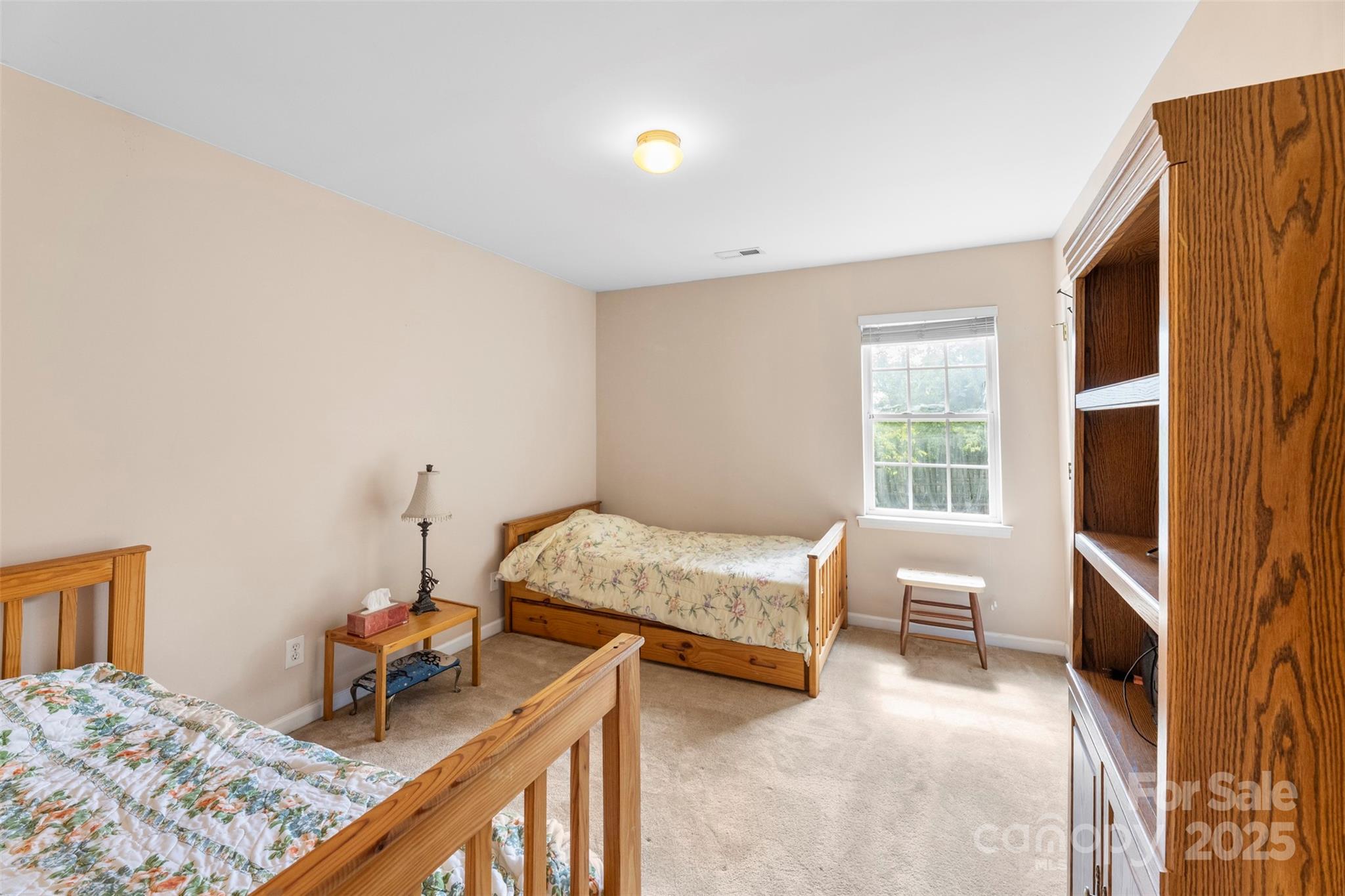 17240 Georgian Hall Drive Property Photo 25