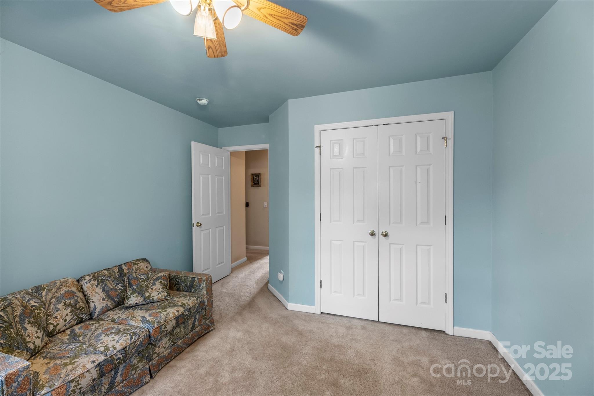 17240 Georgian Hall Drive Property Photo 27