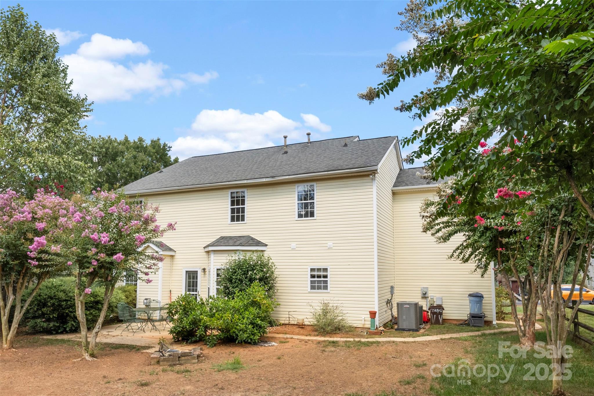 17240 Georgian Hall Drive Property Photo 34