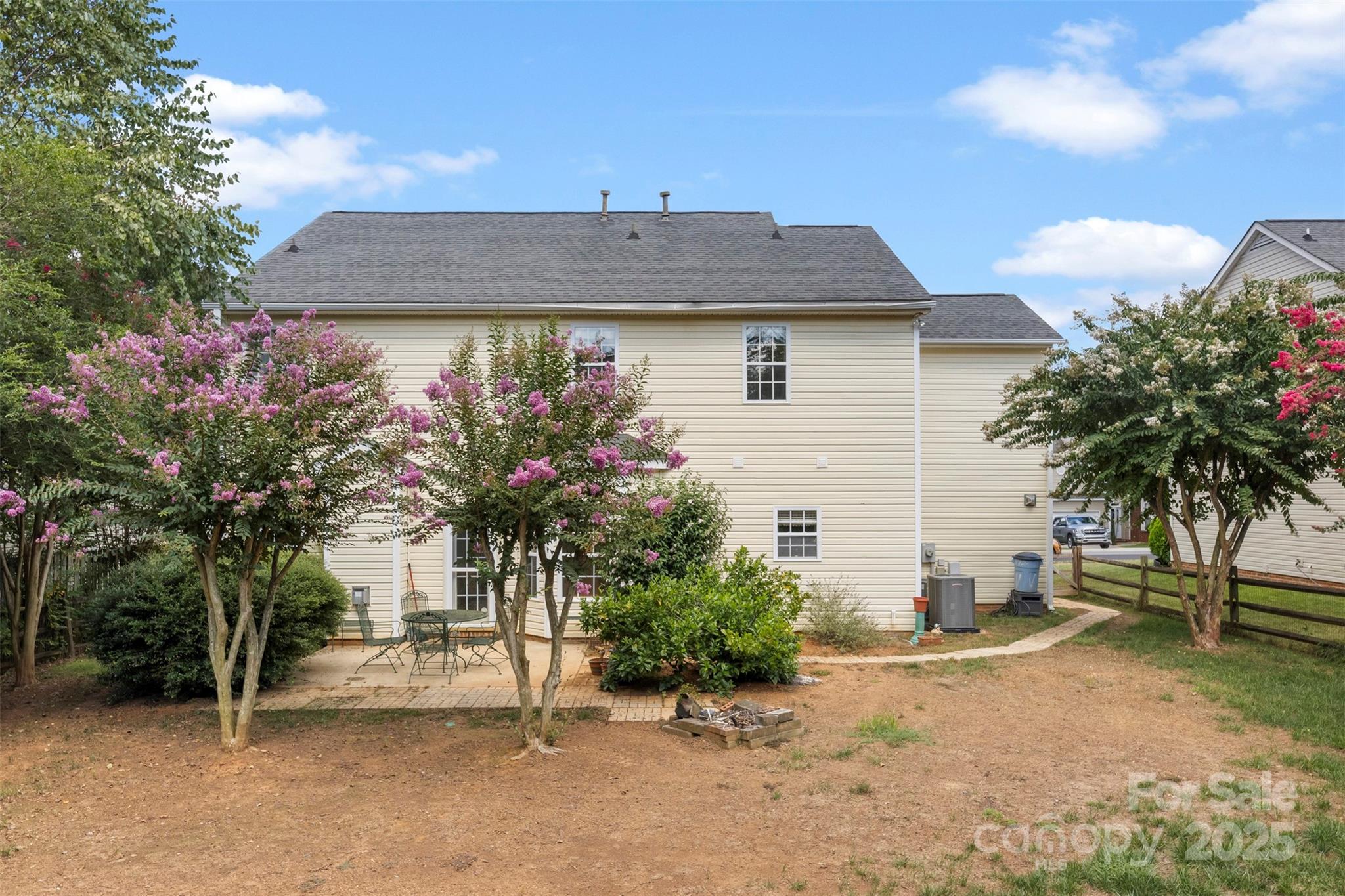 17240 Georgian Hall Drive Property Photo 35