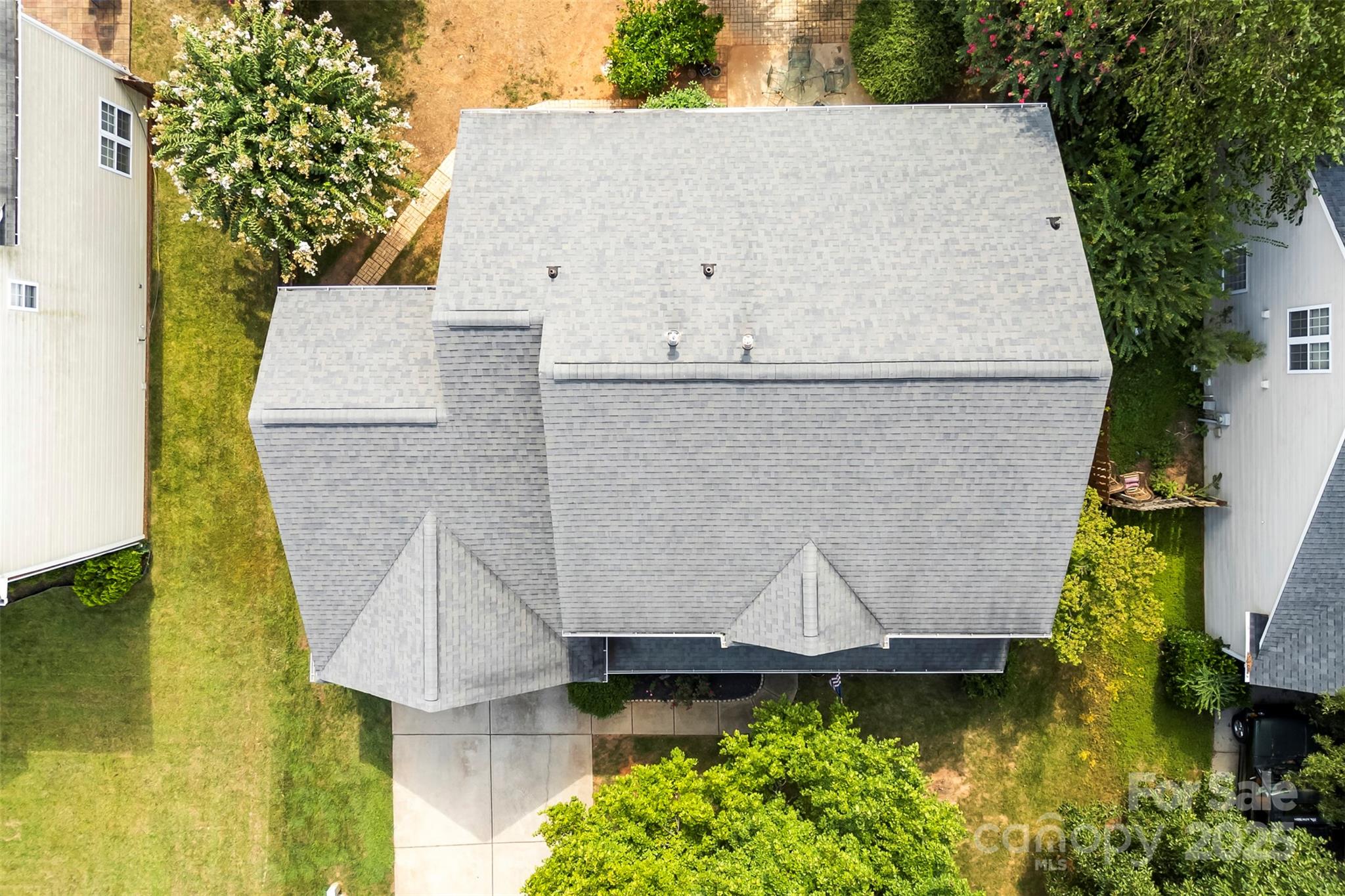 17240 Georgian Hall Drive Property Photo 36