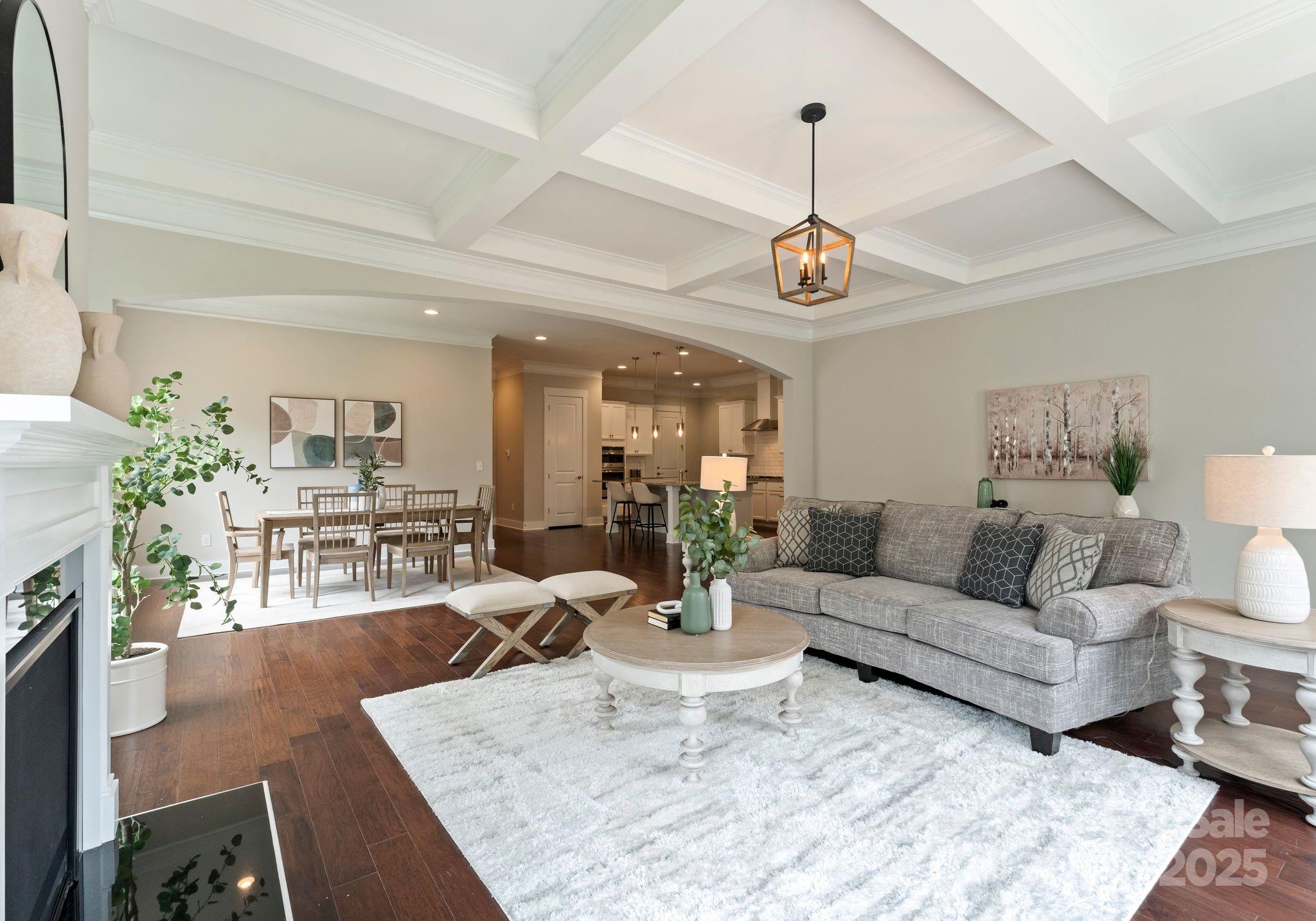 676 Kenway Loop Property Photo 2