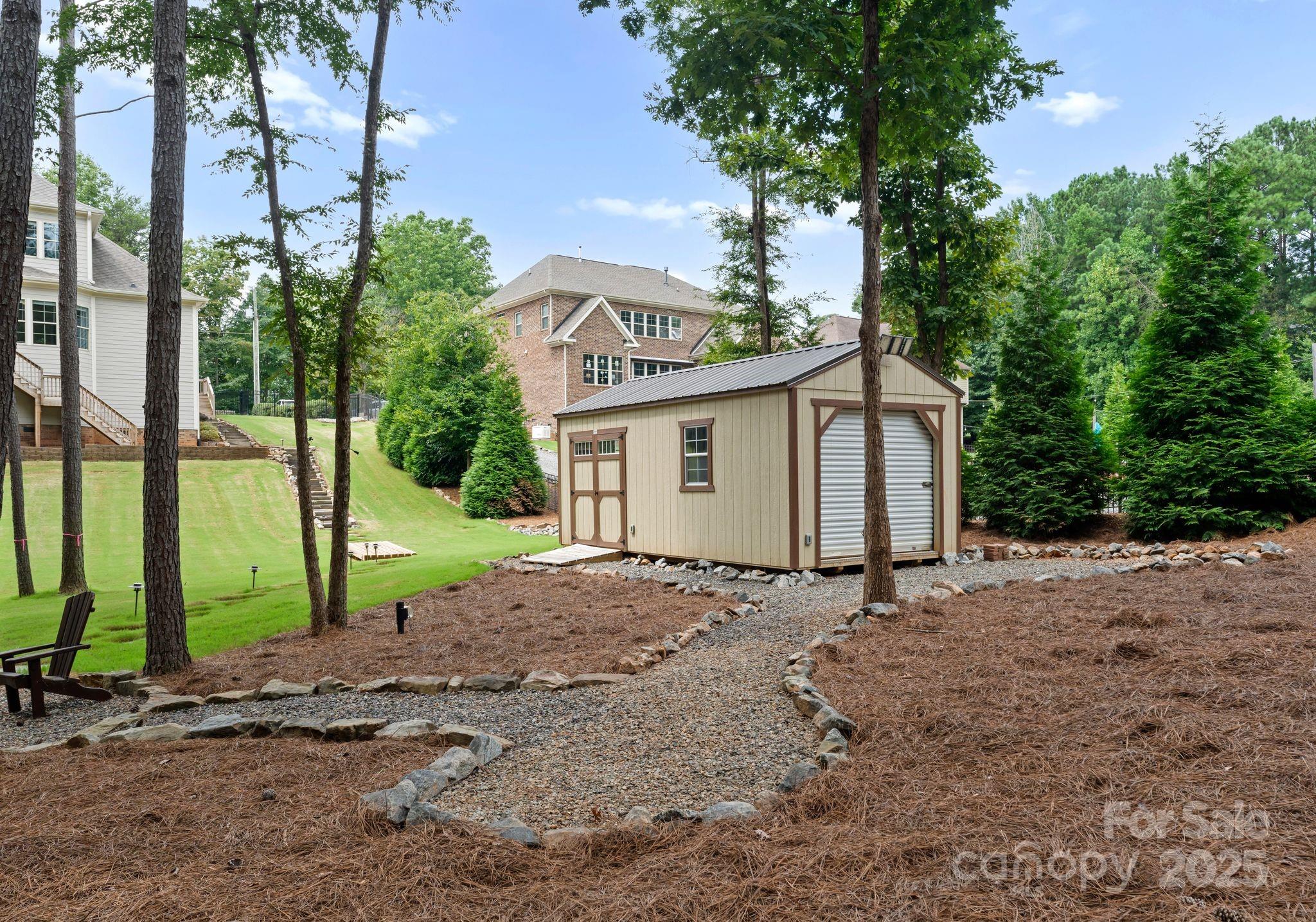 676 Kenway Loop Property Photo 36