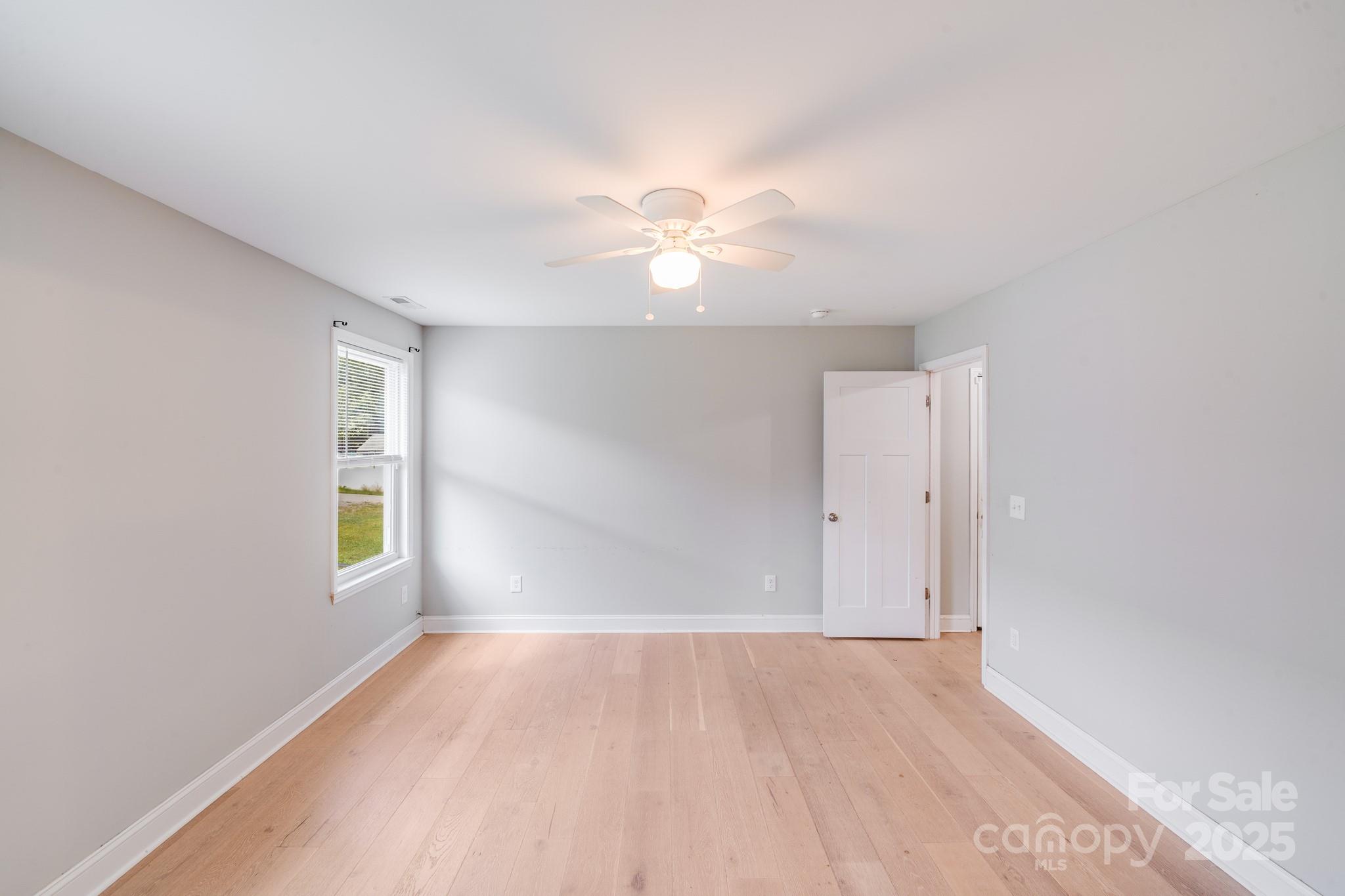 114 W Lee Avenue Property Photo 12