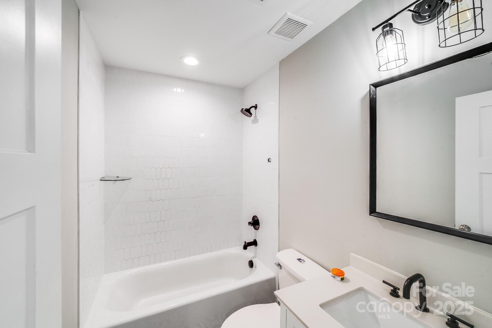 114 W Lee Avenue Property Photo 20