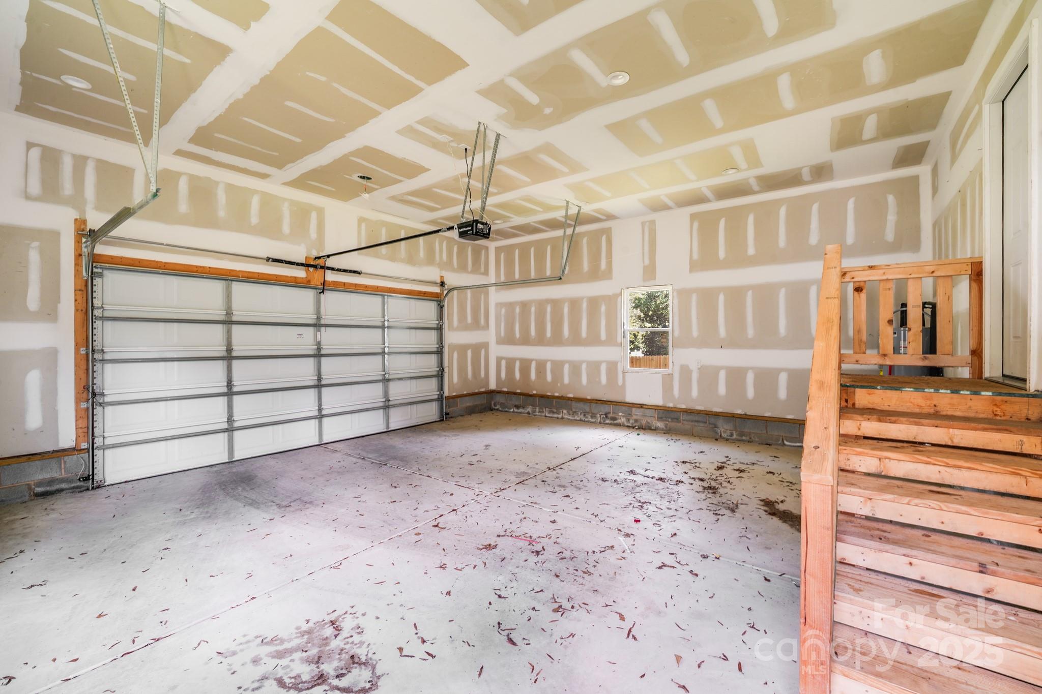 114 W Lee Avenue Property Photo 24