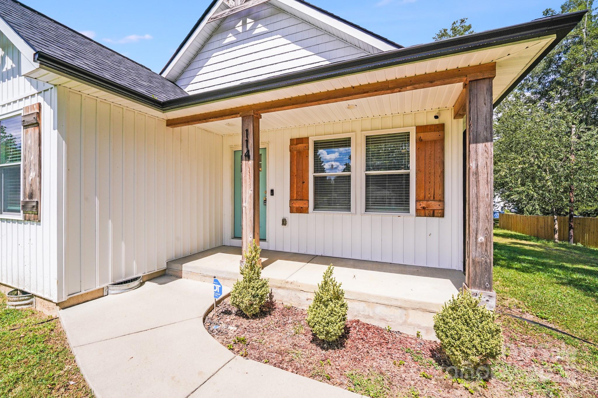 114 W Lee Avenue Property Photo 25