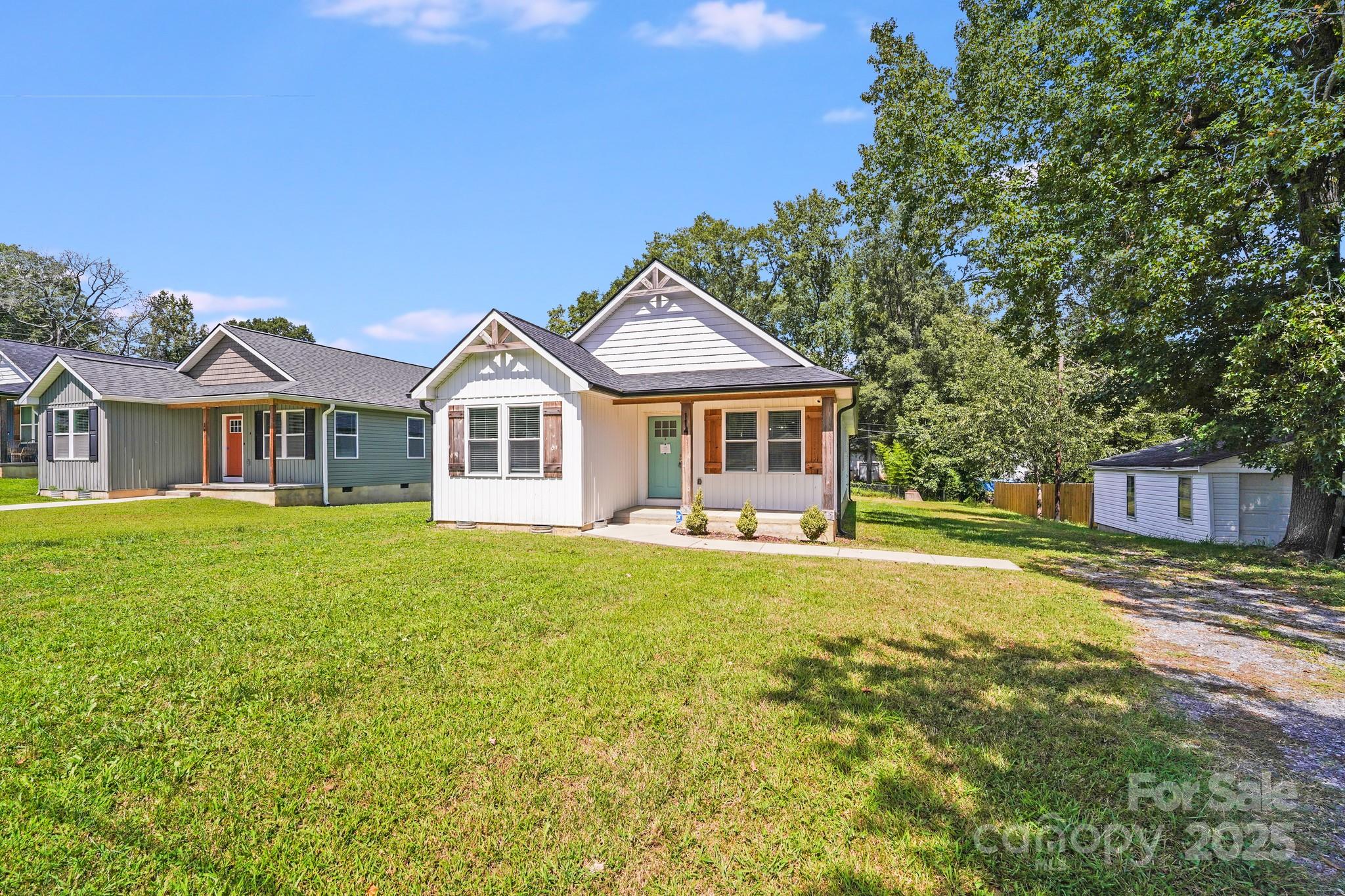 114 W Lee Avenue Property Photo 28