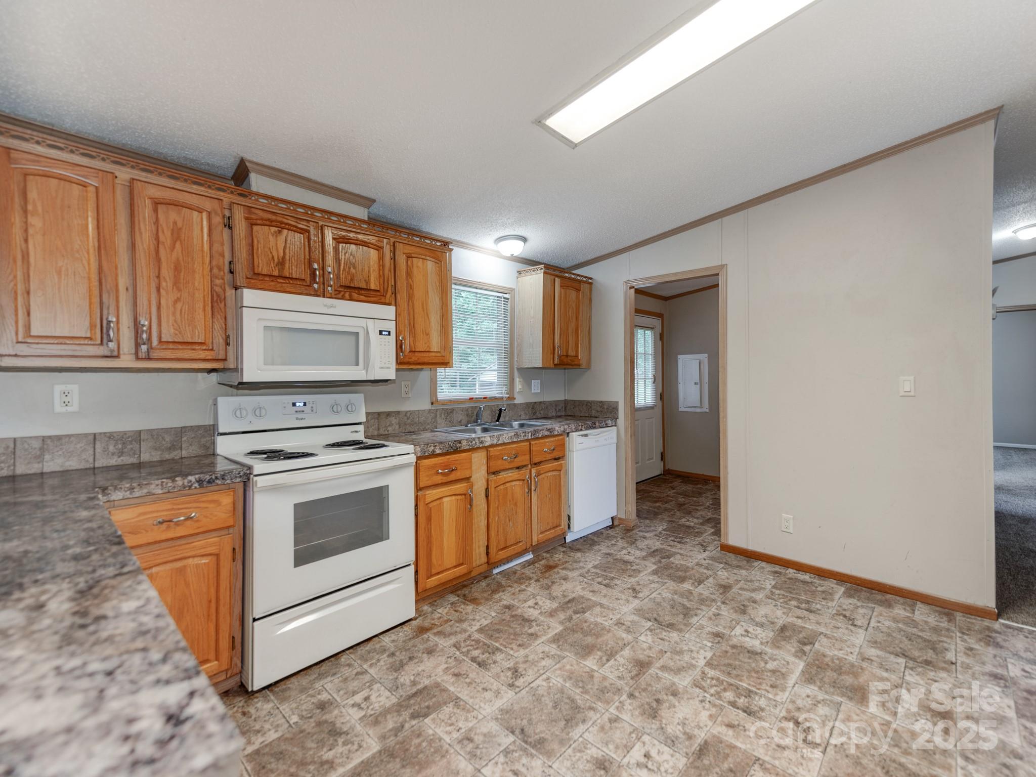 260 Westen Acres Drive Property Photo 9