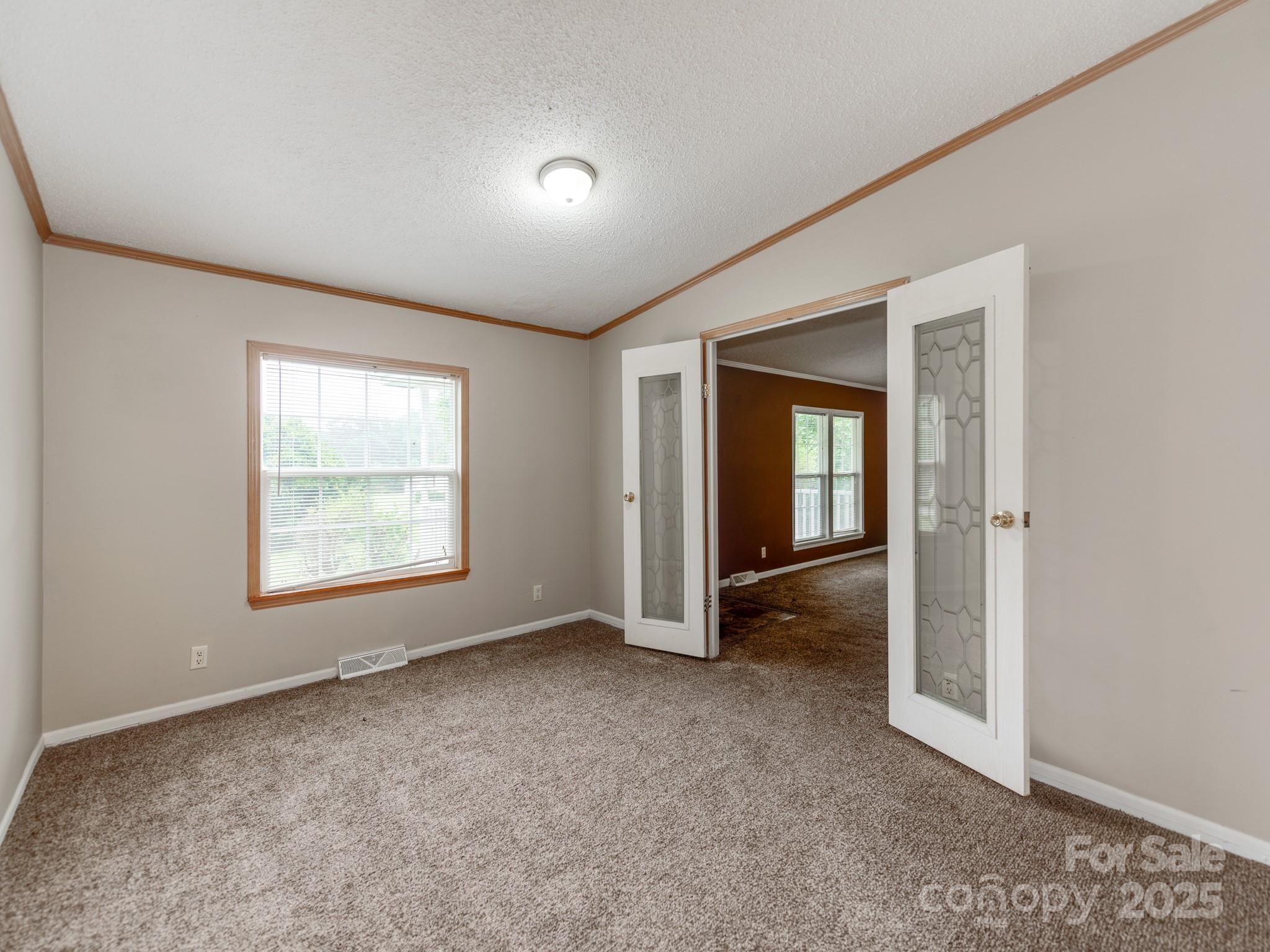 260 Westen Acres Drive Property Photo 13