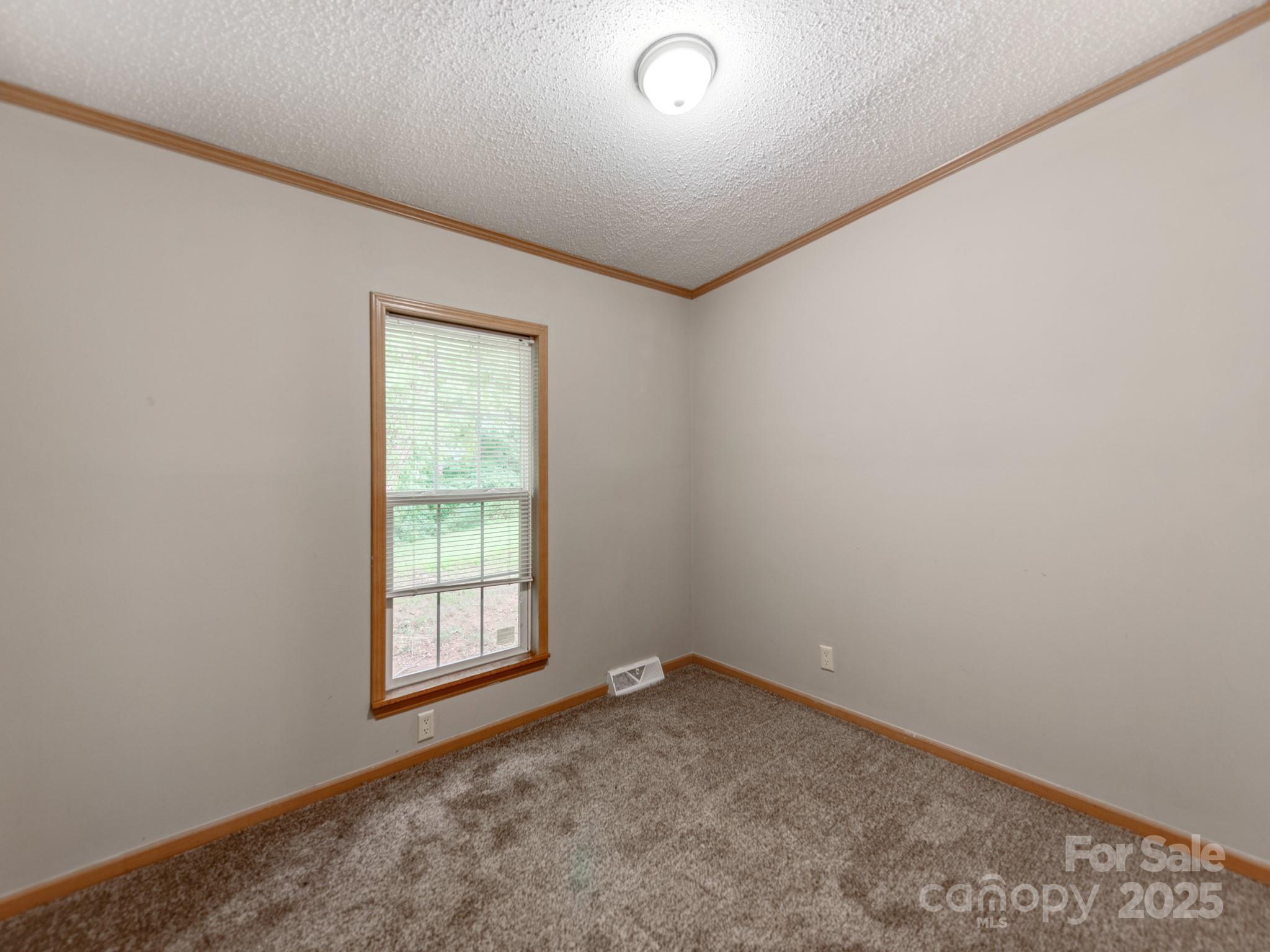 260 Westen Acres Drive Property Photo 16