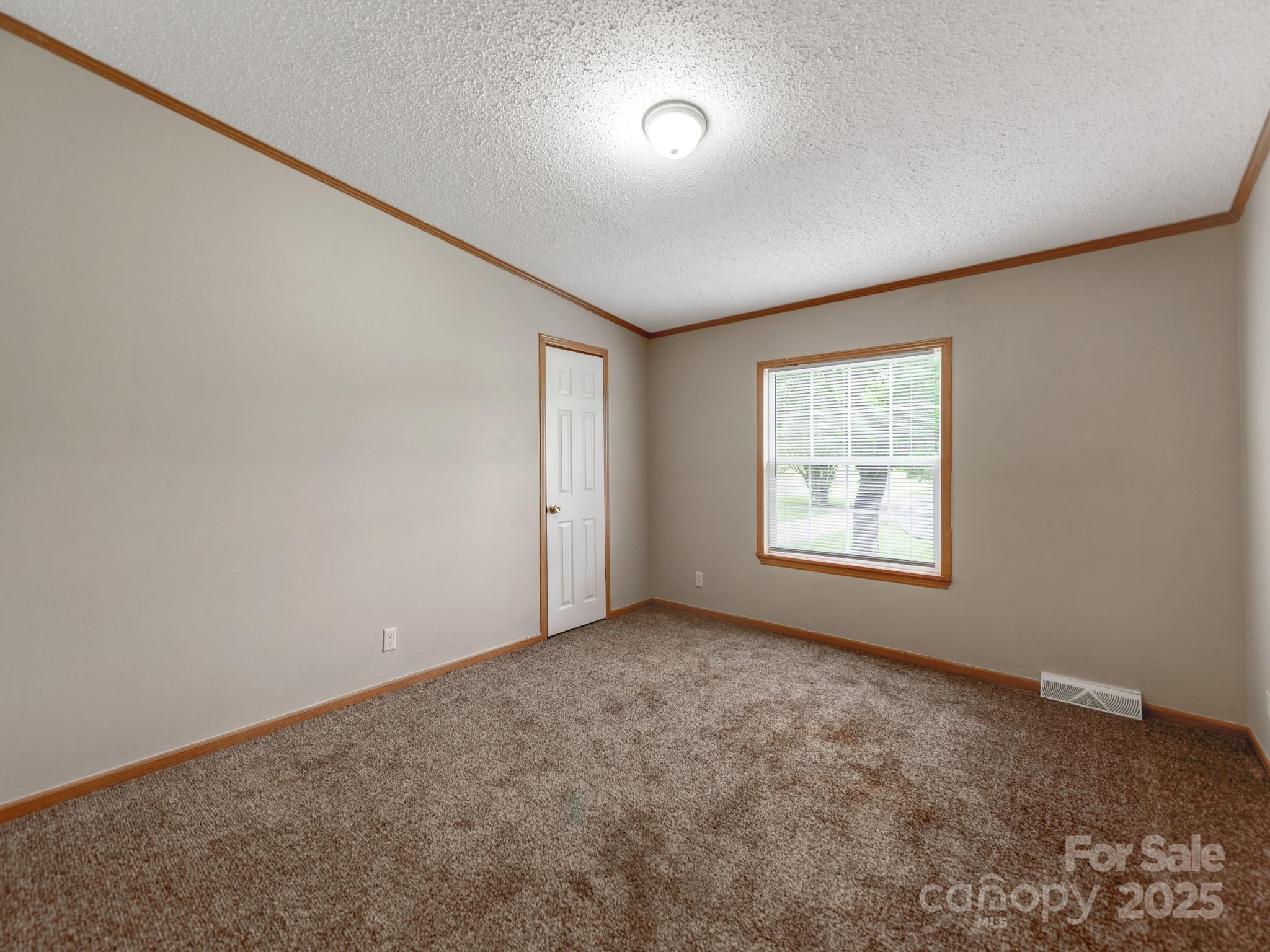 260 Westen Acres Drive Property Photo 21