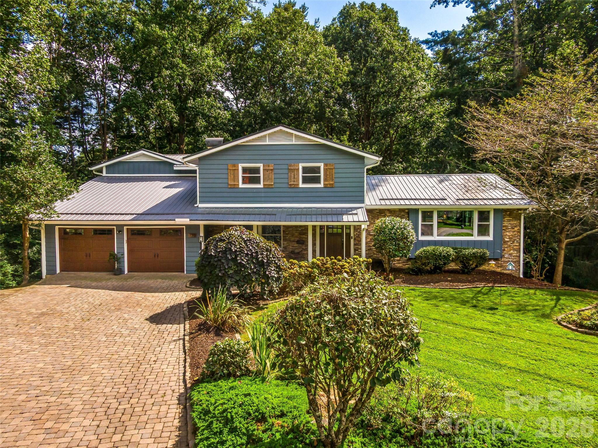 135 Dogwood Drive Property Photo 1
