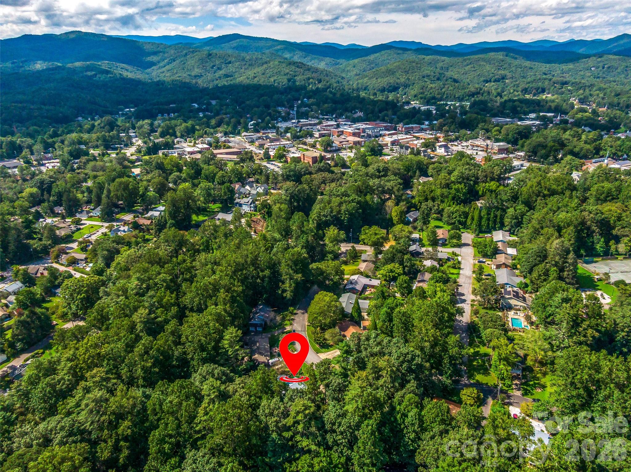 135 Dogwood Drive Property Photo 5