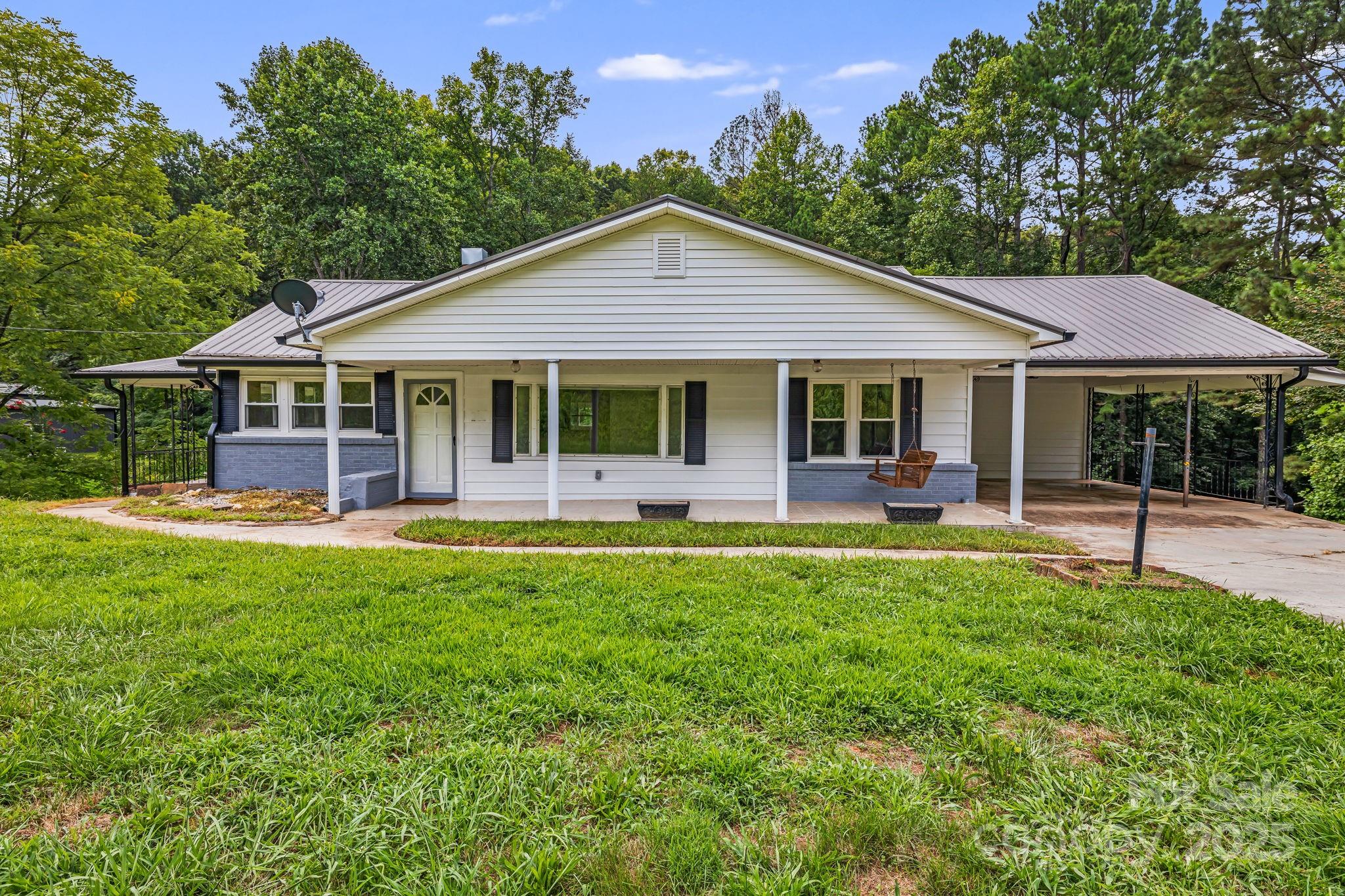 8171 Sugar Hill Road Property Photo 2