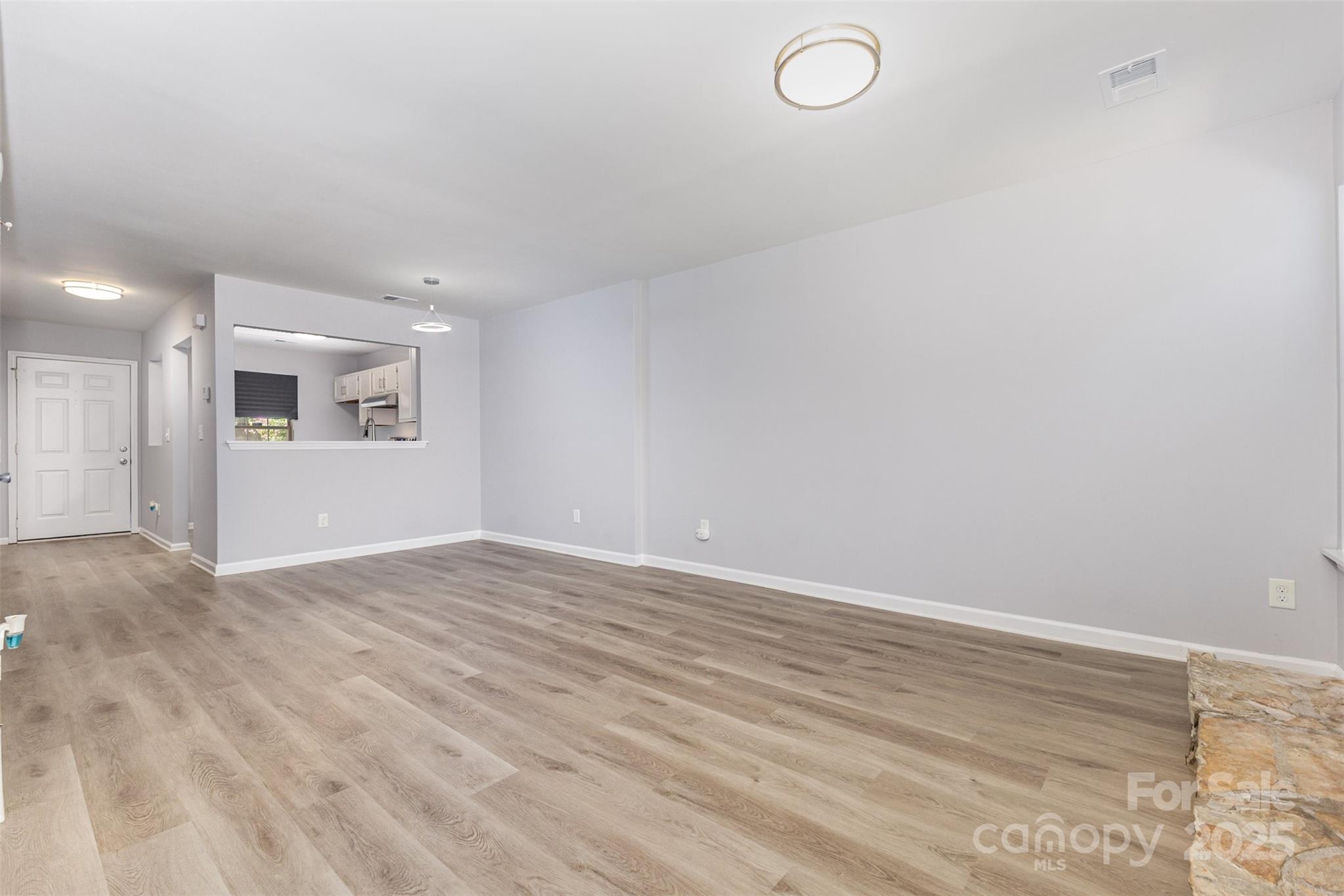 6319 Windsor Gate Lane Property Photo 6