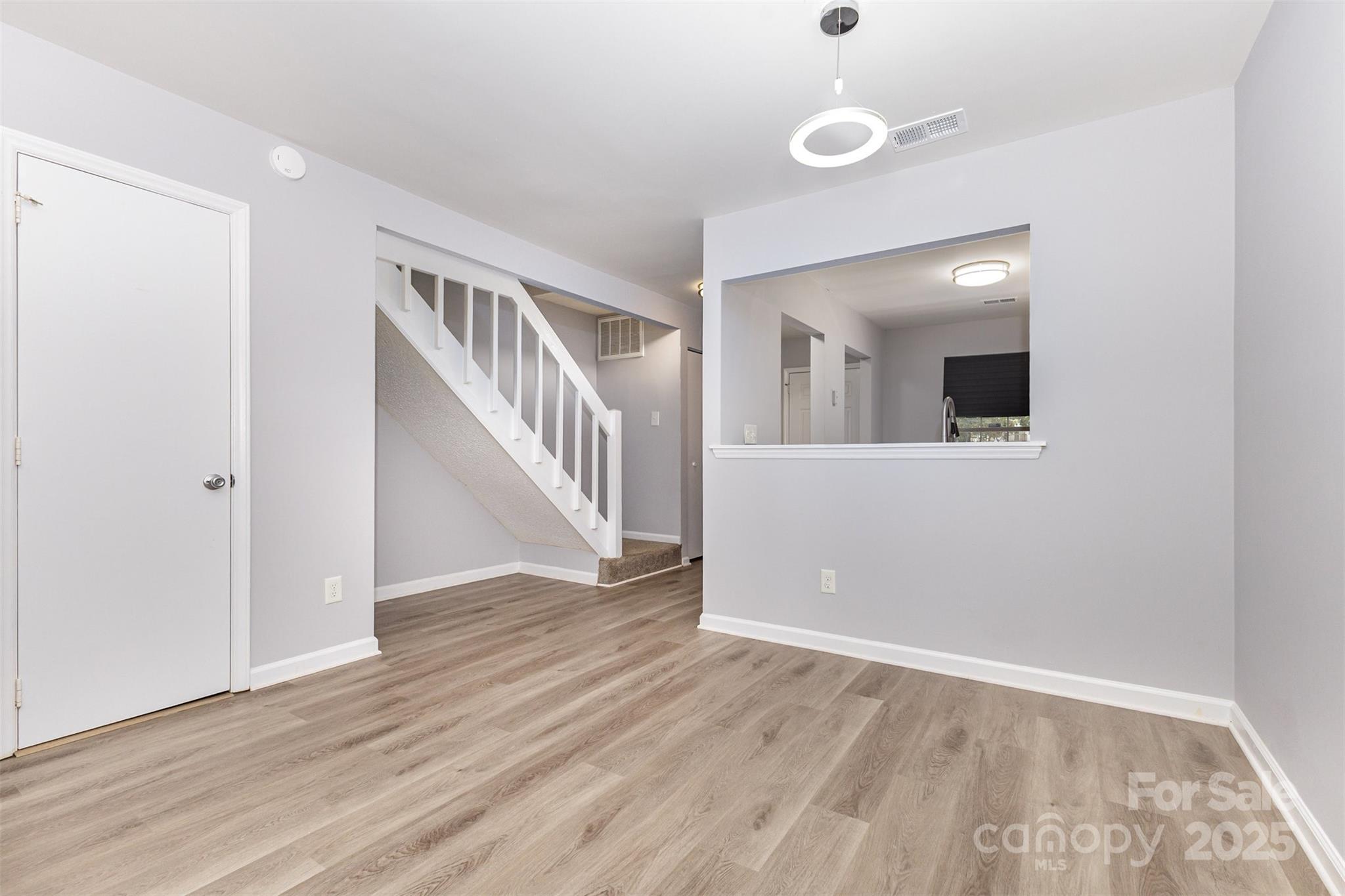 6319 Windsor Gate Lane Property Photo 7