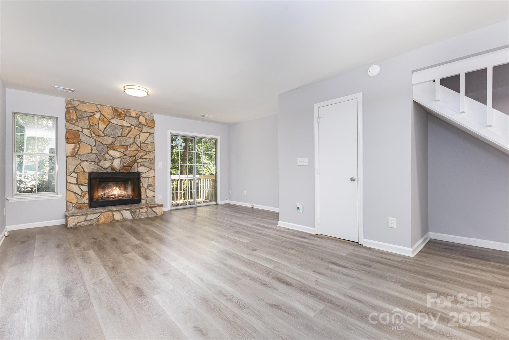 6319 Windsor Gate Lane Property Photo 9