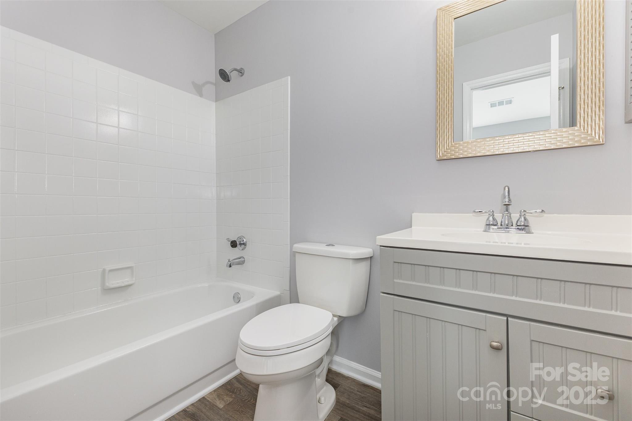 6319 Windsor Gate Lane Property Photo 16