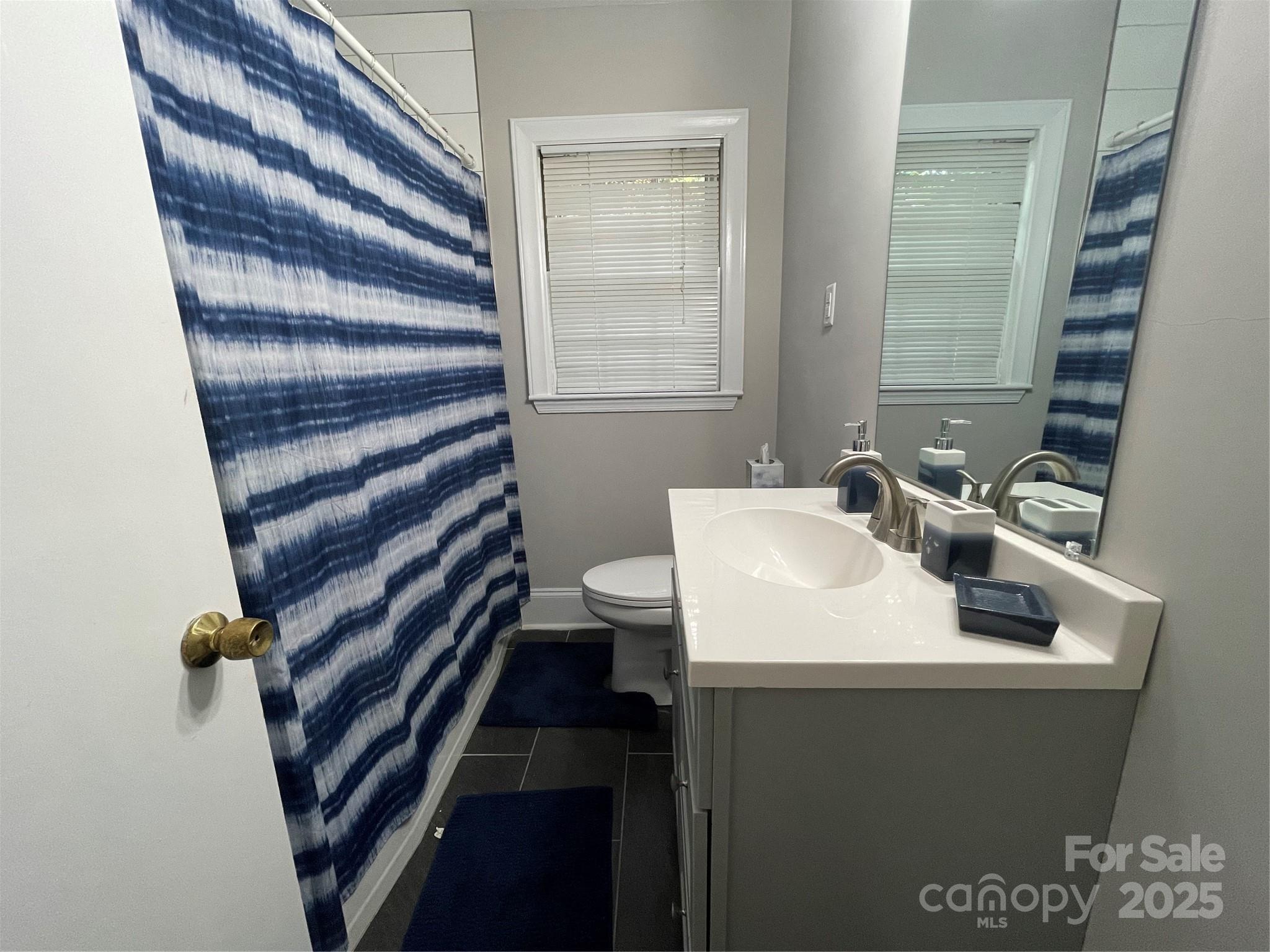 7417 Alexander Road Property Photo 9