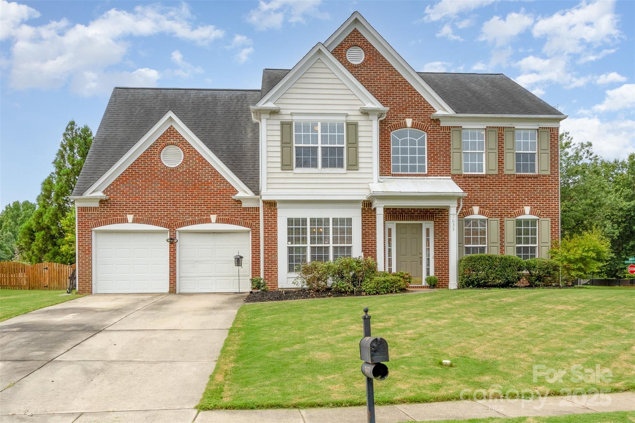 7633 Rathburn Lane Property Photo 1