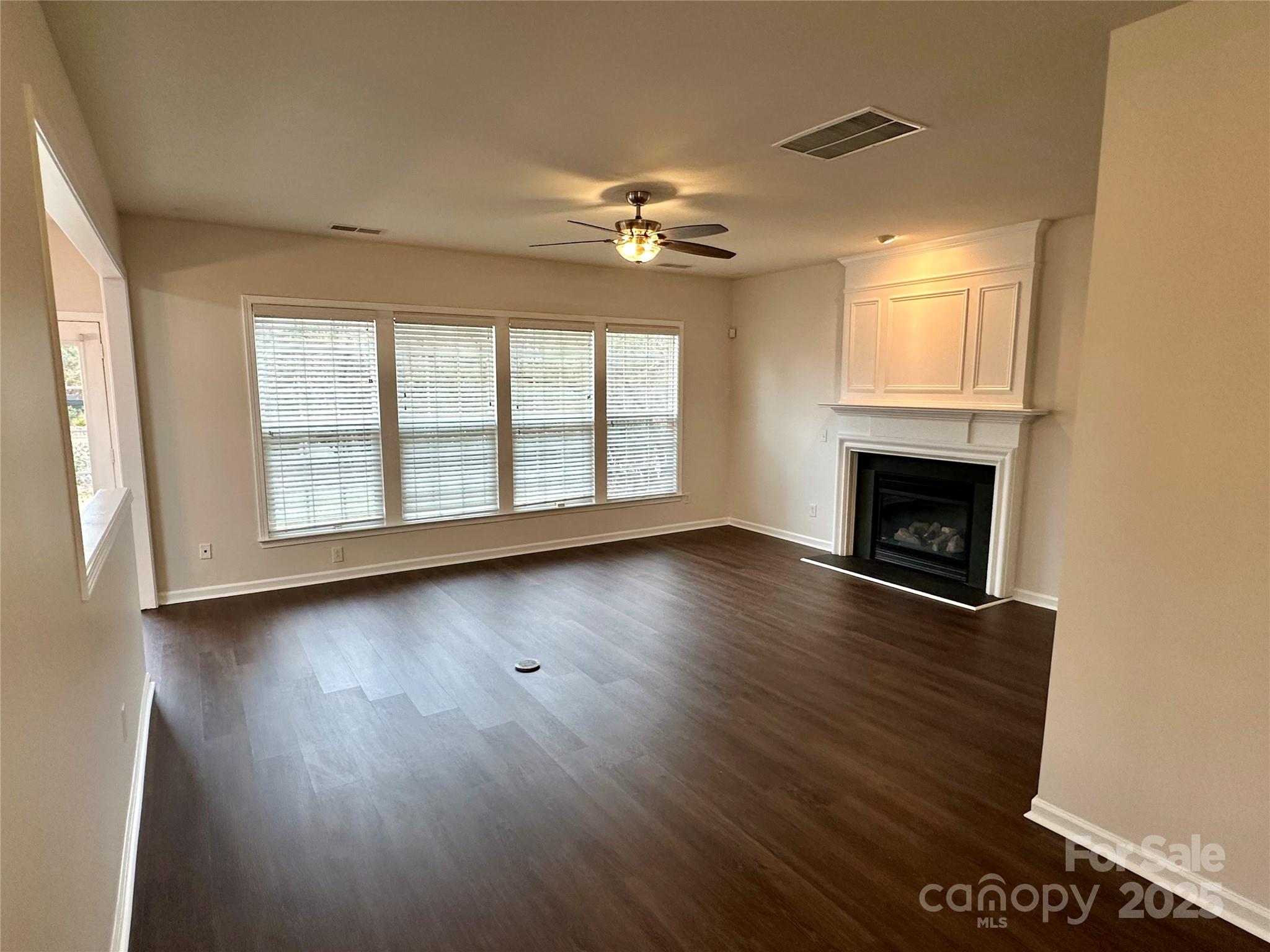 7633 Rathburn Lane Property Photo 6